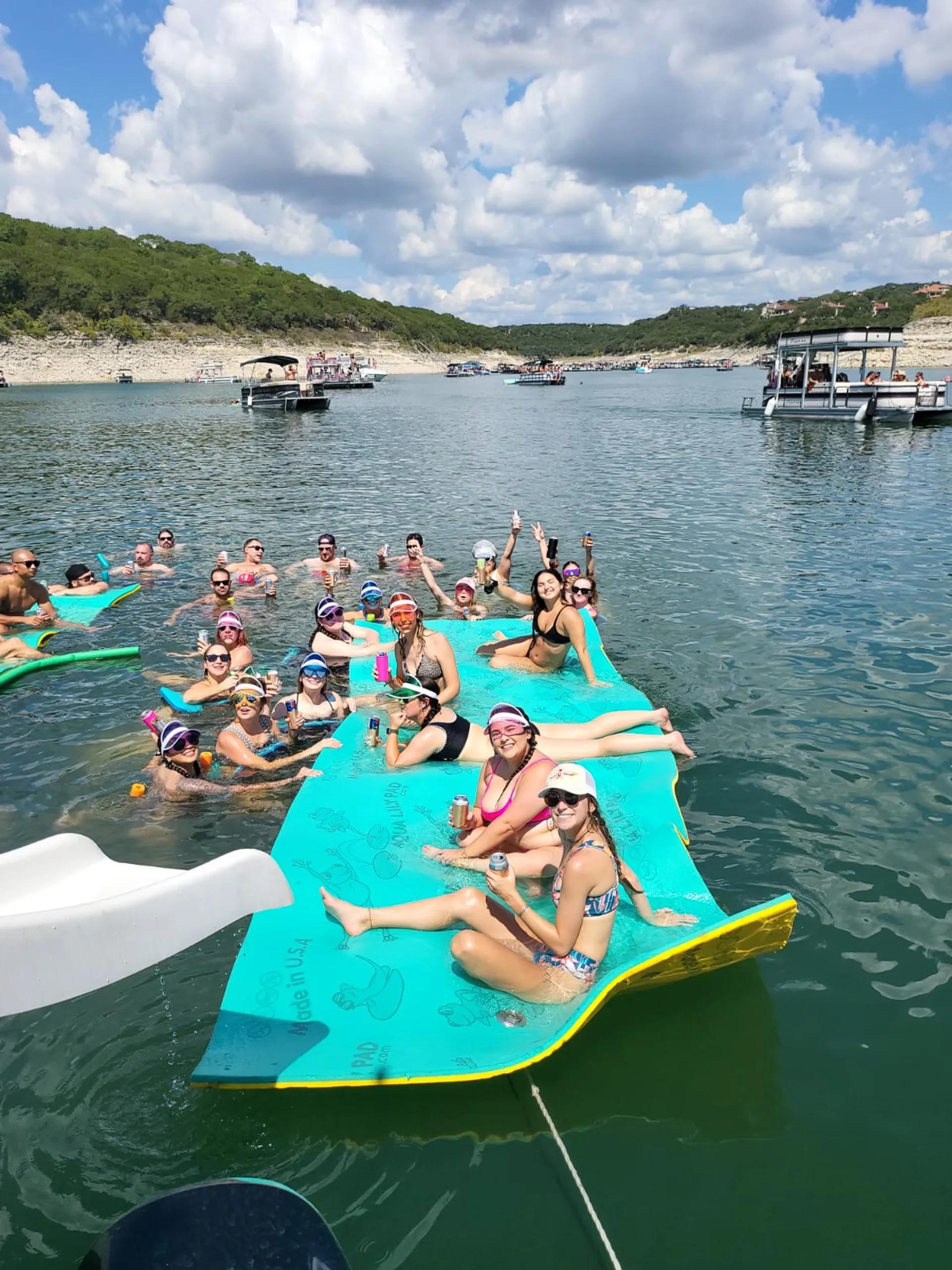 Premier Marine 310 Boundary Waters Wide Dek in Austin, TX — photo 6