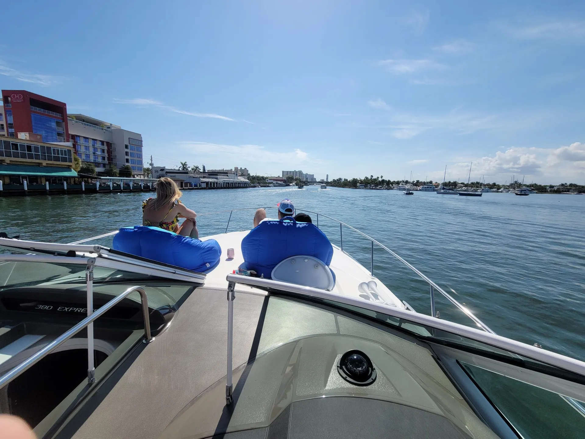 Cruisers Yachts 380 Express Joystick in Pompano Beach, FL — photo 7