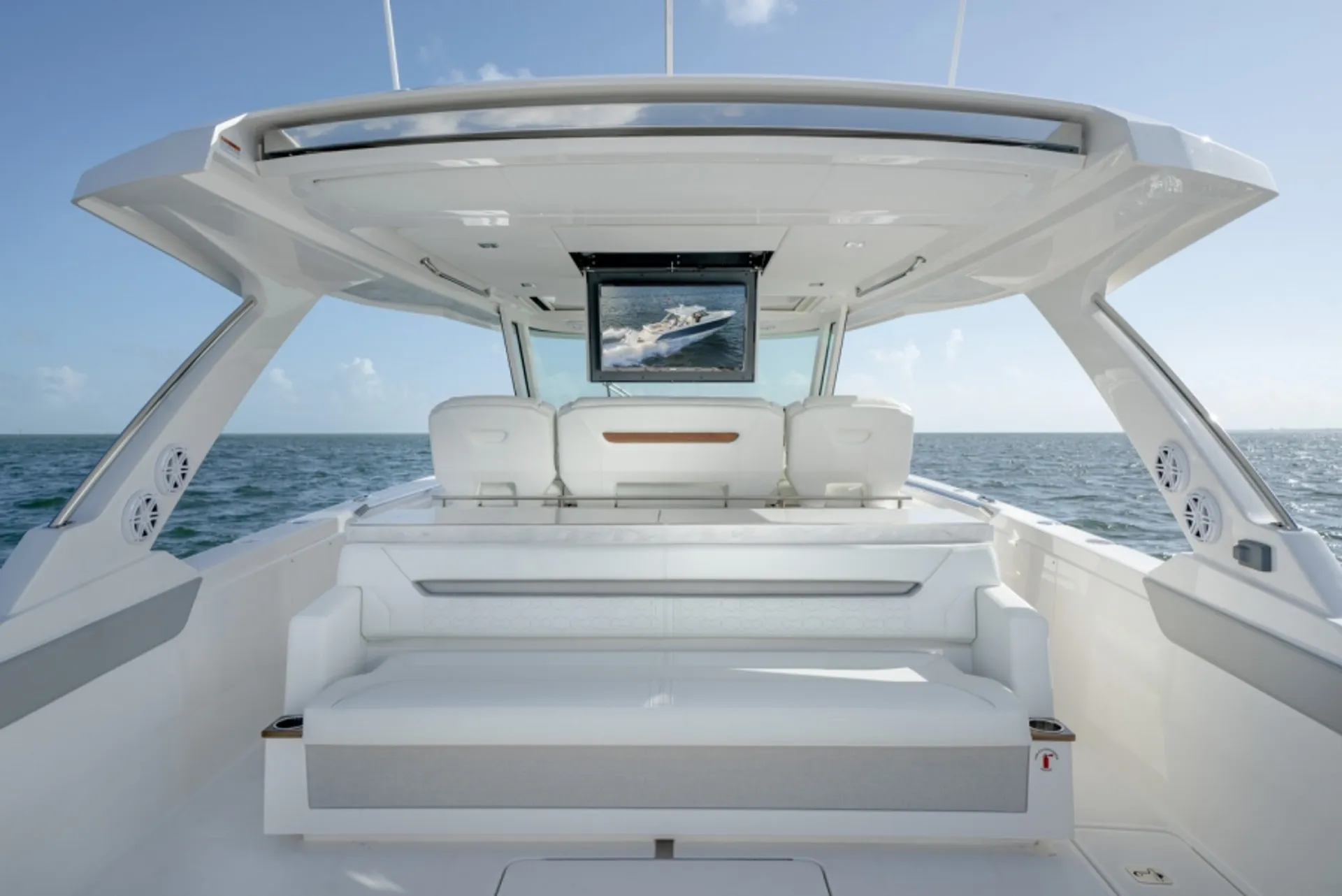 Tiara 43 LS Luxury Charter Day Boat