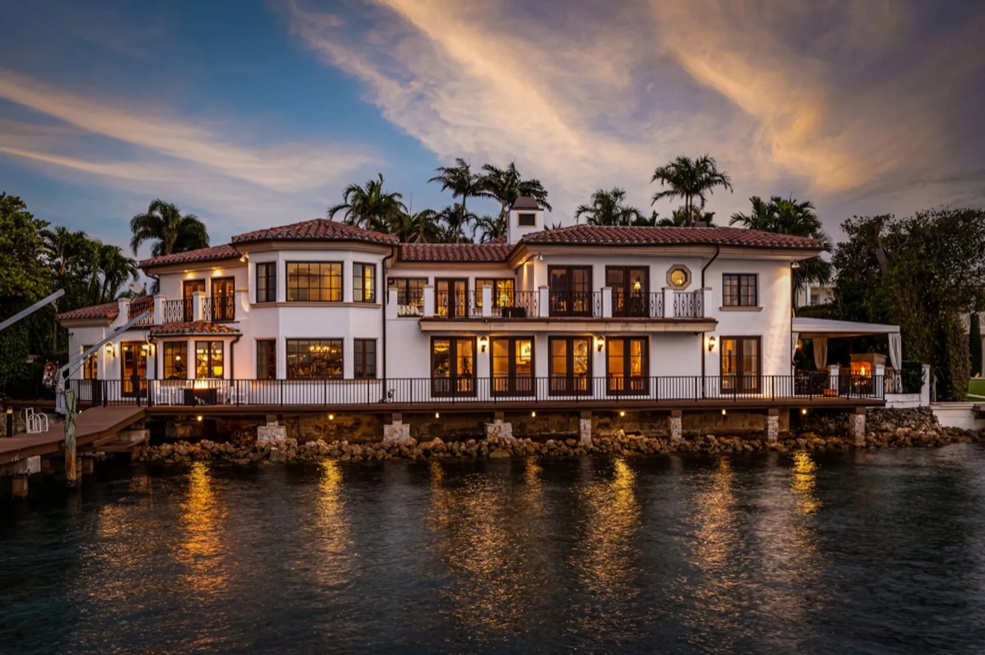 🎇38' SCOUT INCLUDES CAPTAIN, FUEL  20% OFF ALL CHARTERS🎇