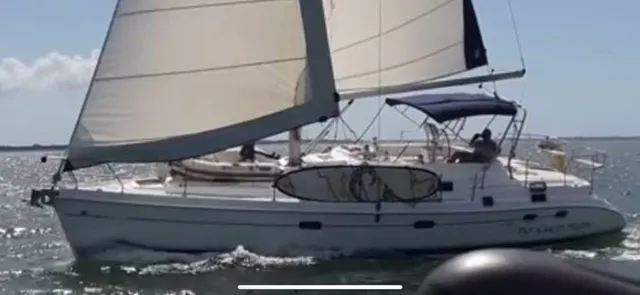 Rent a Hunter cruiser racer in West Palm Beach, FL near me