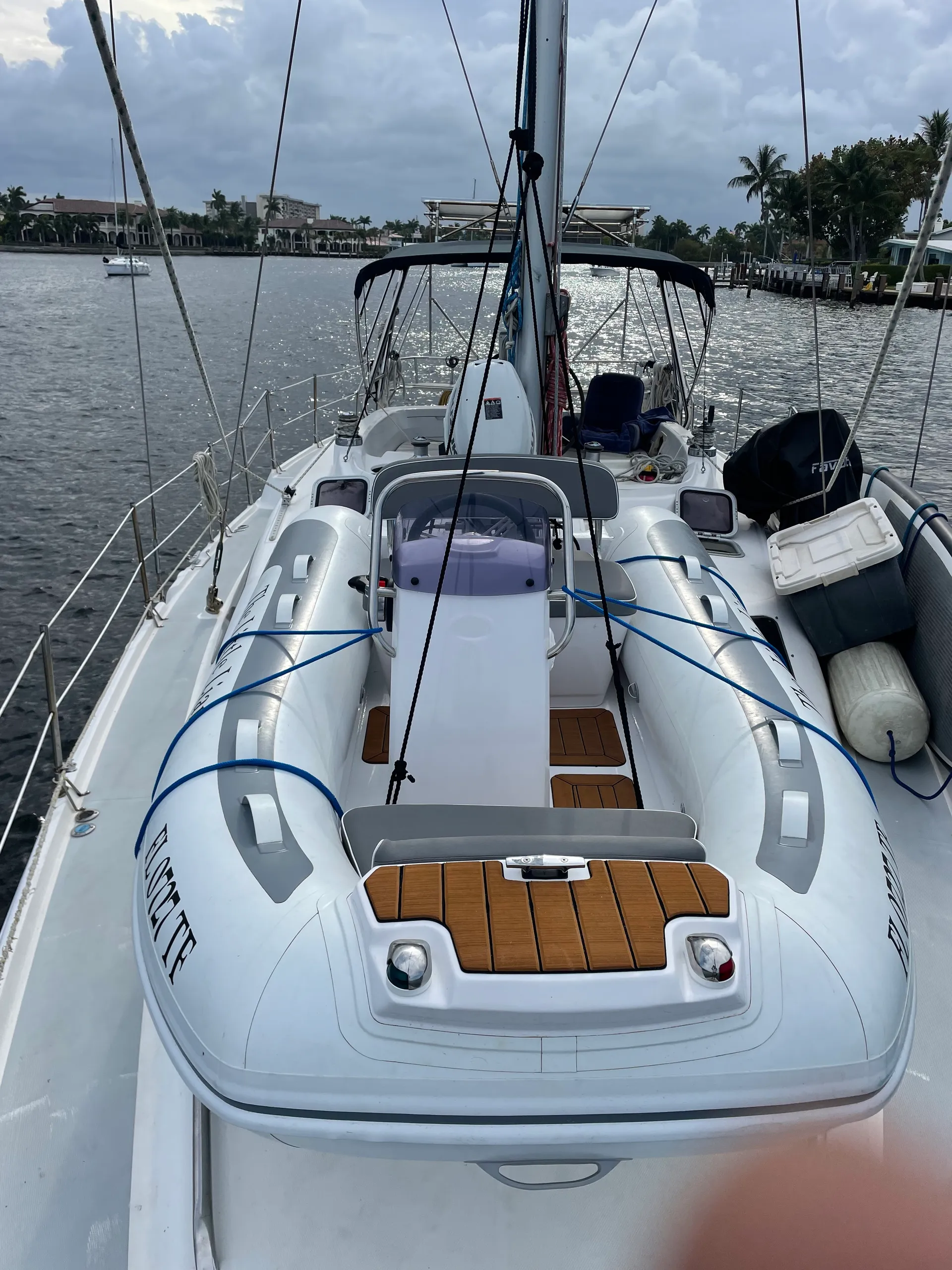Cruise the waterways of Fort Lauderdale - WPB - $160/Hr -$26/Person