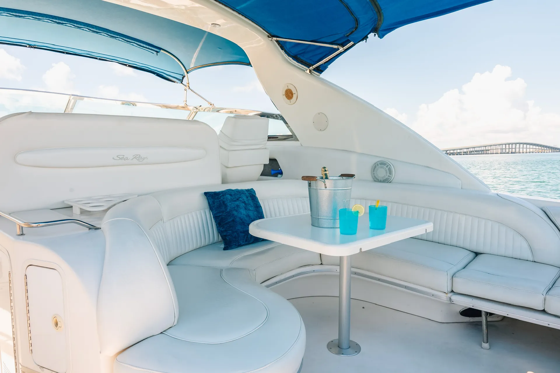 SEA RAY 45' PRIVATE YACHT! GET 1HR FREE Monday-Thursday!