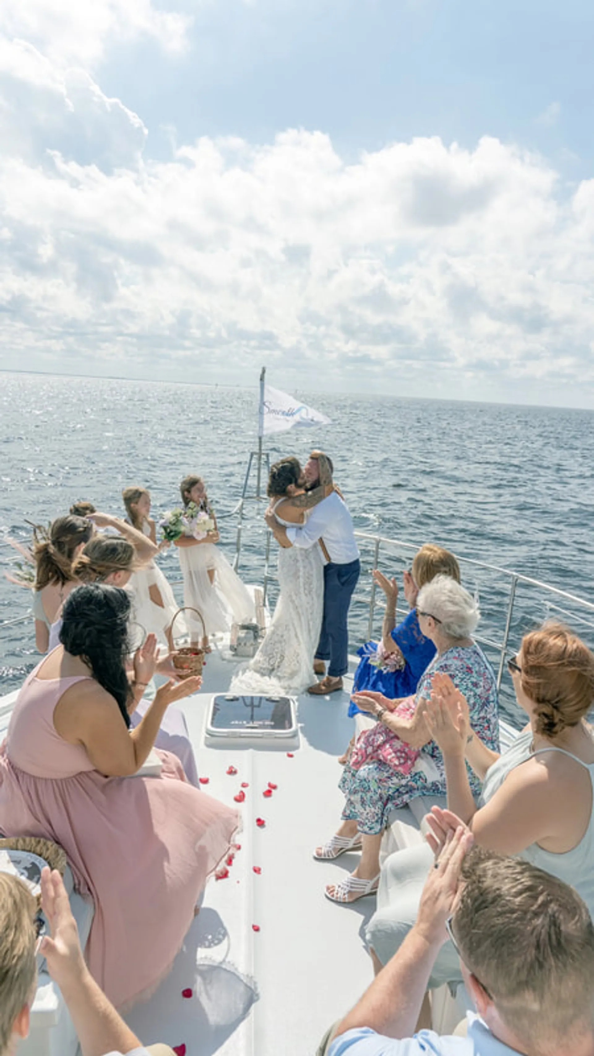 20 PASSENGERS USCG Inspected & Certified - Fuel Included - Smooth C's 