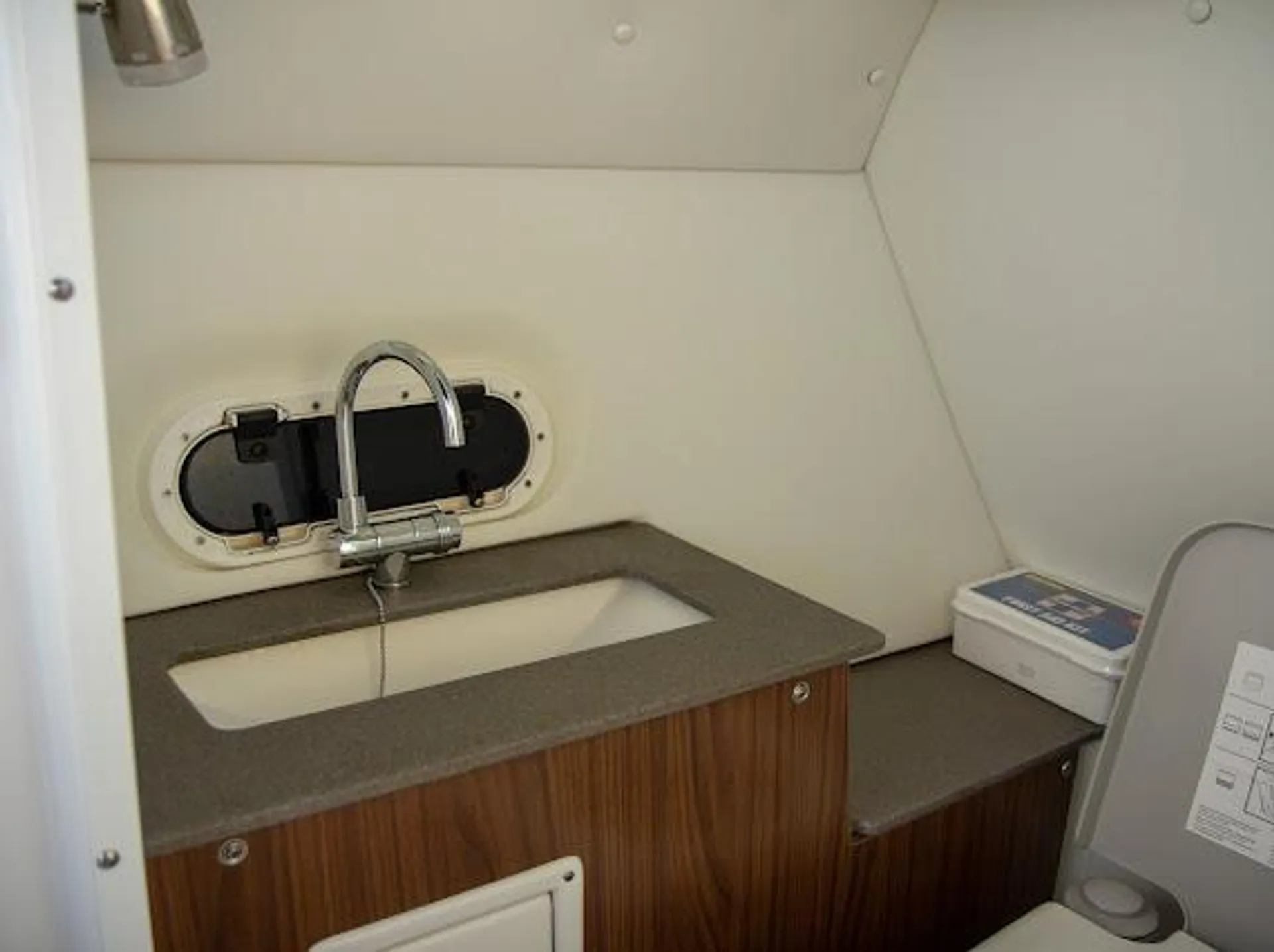 FOUR WINNS HD 200 in Hollywood, FL — photo 3