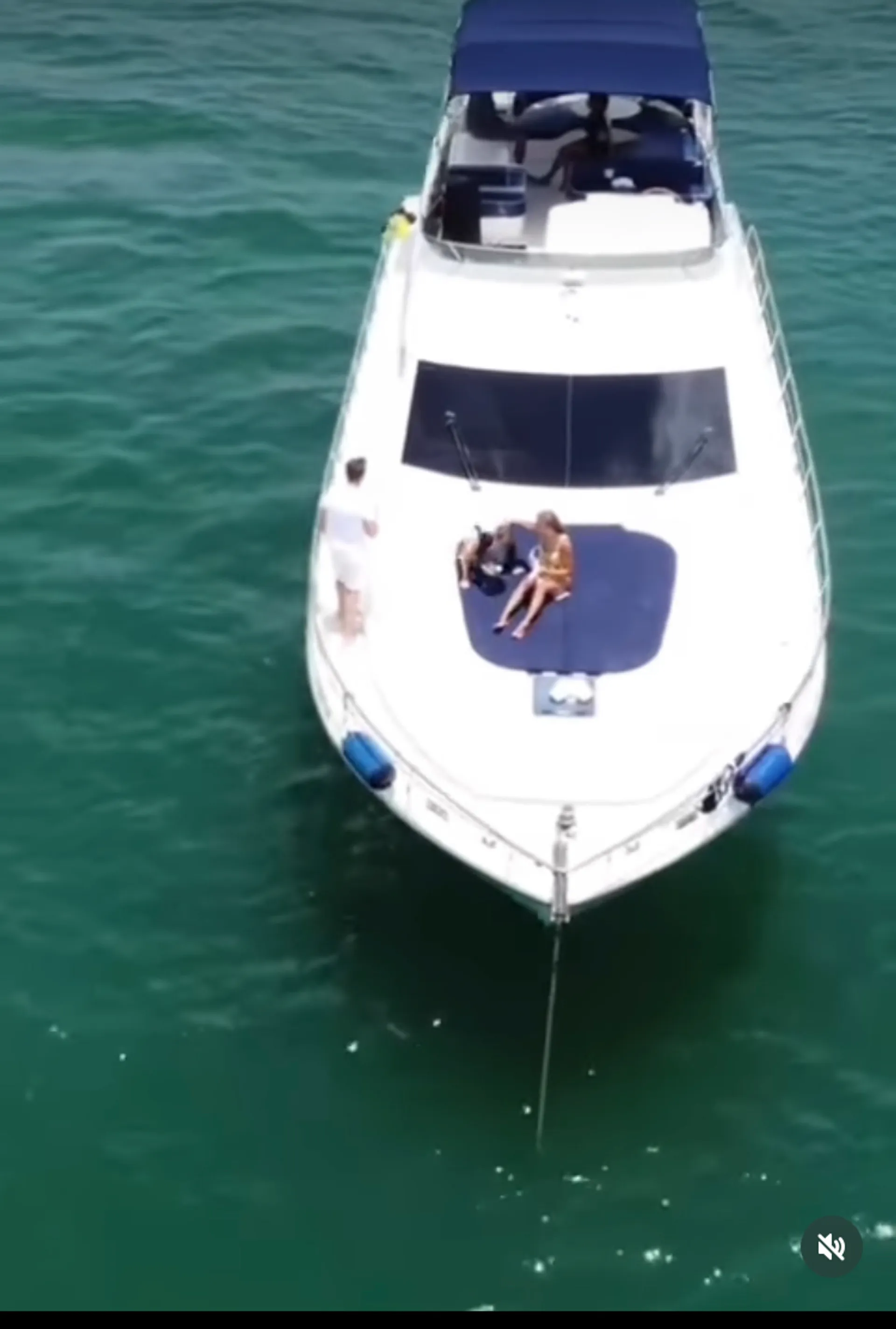 Uniesse Boats 55 Flybridge in Miami, FL — photo 2