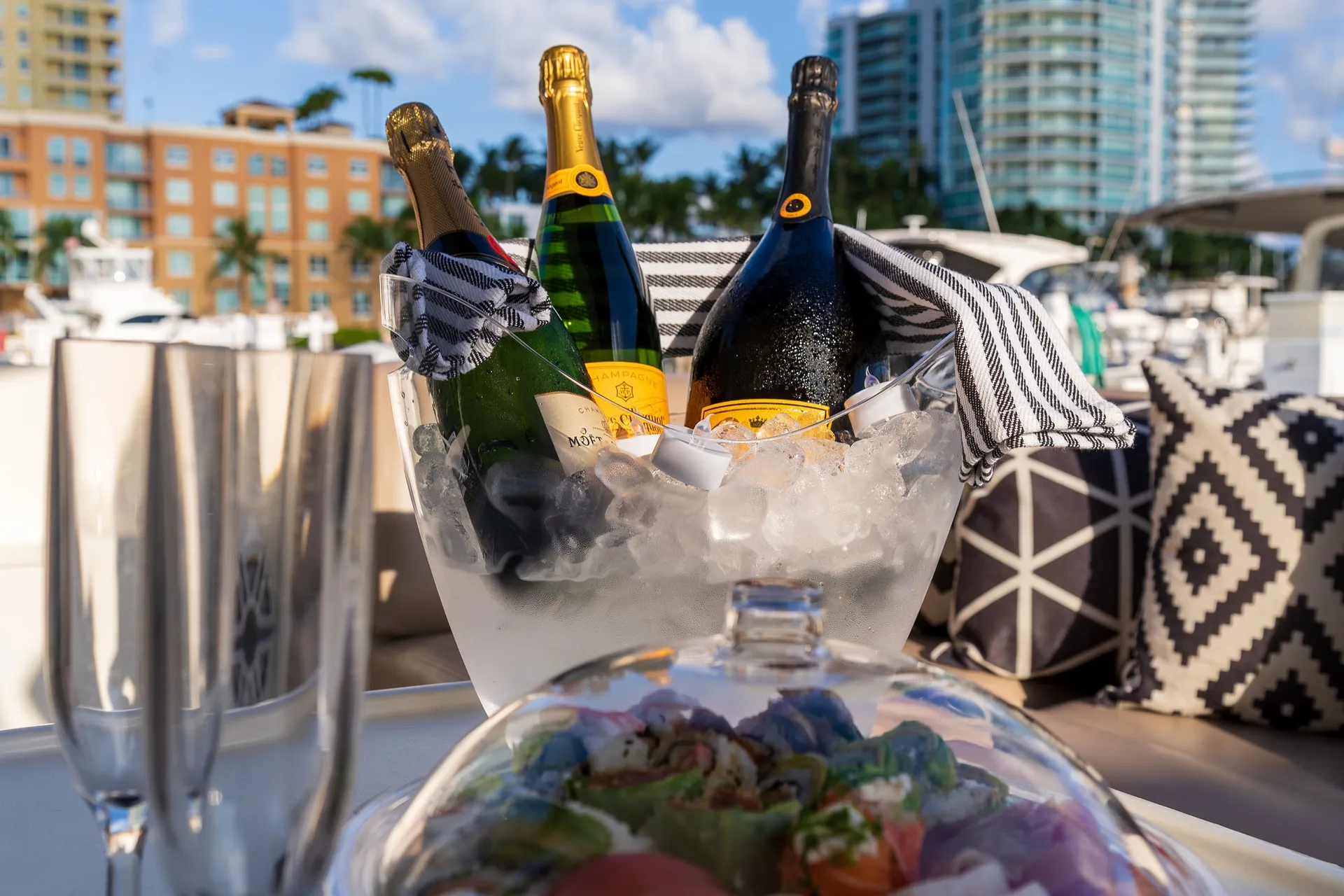 51' Sail Right From SOUTH BEACH...'