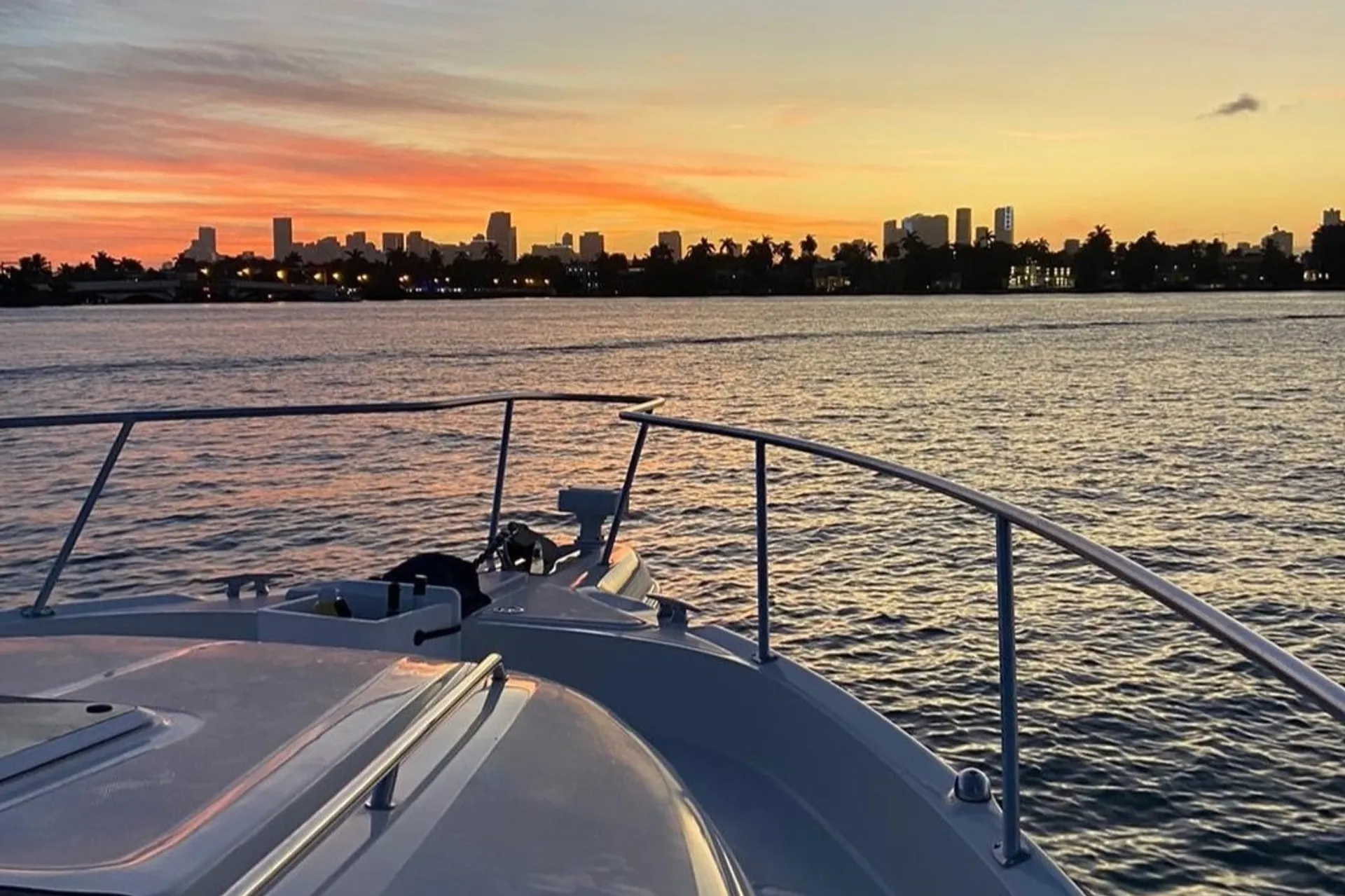 51' Sail Right From SOUTH BEACH...'