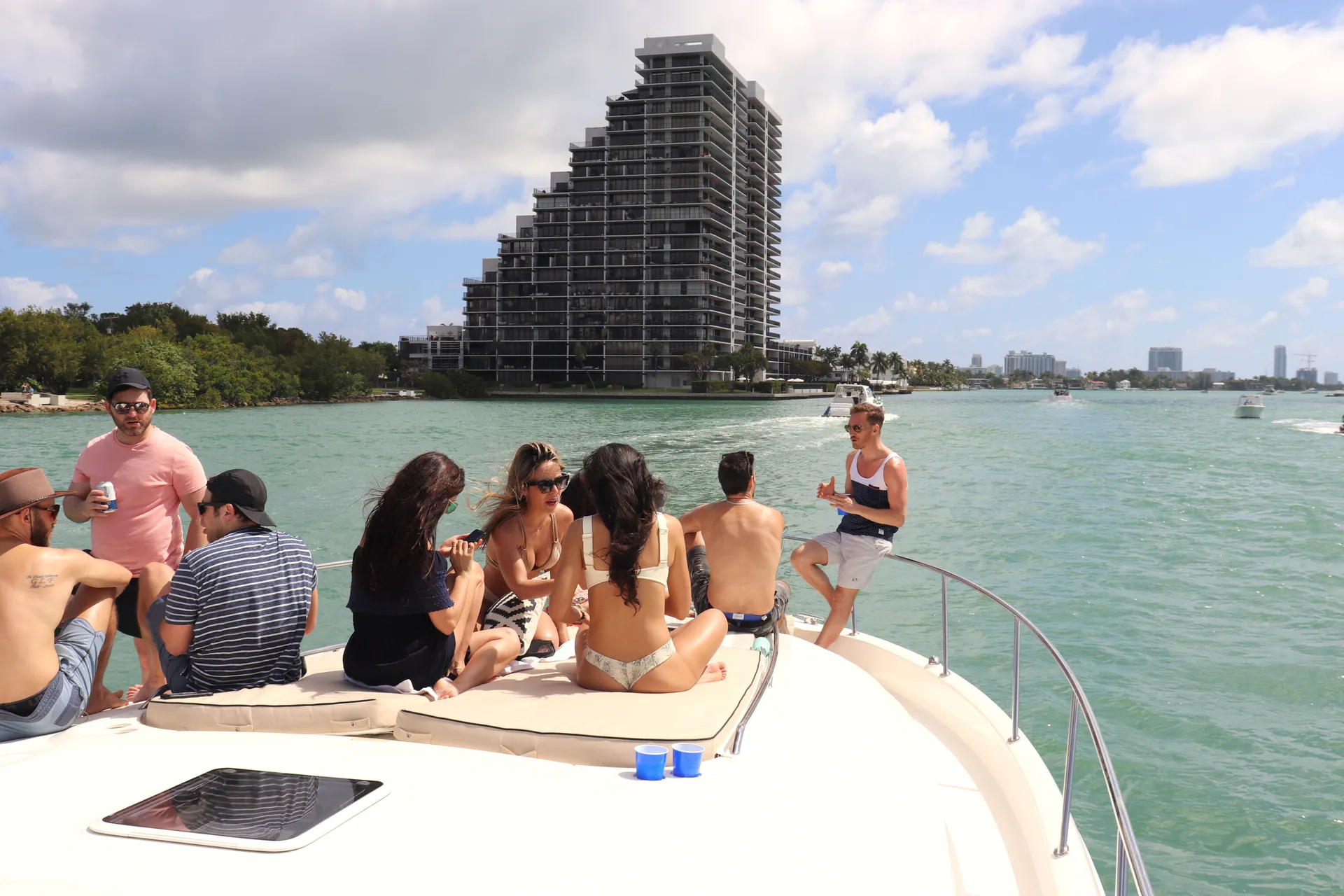 51' Sail Right From SOUTH BEACH...'