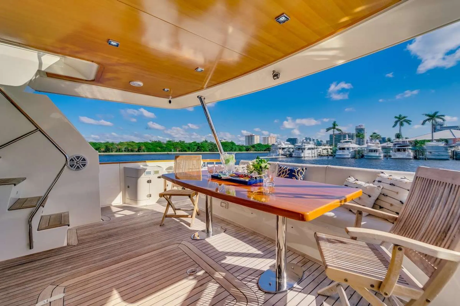 Free Jetski I 75FT Luxury 3 Deck Yacht