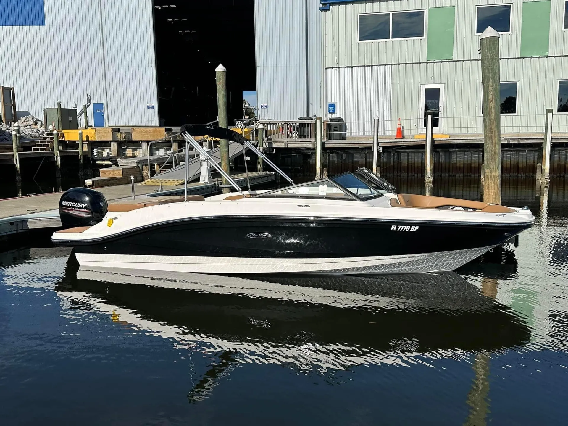 Sea Ray SPX 210 (Captain & Fuel Included) 6 passengers max