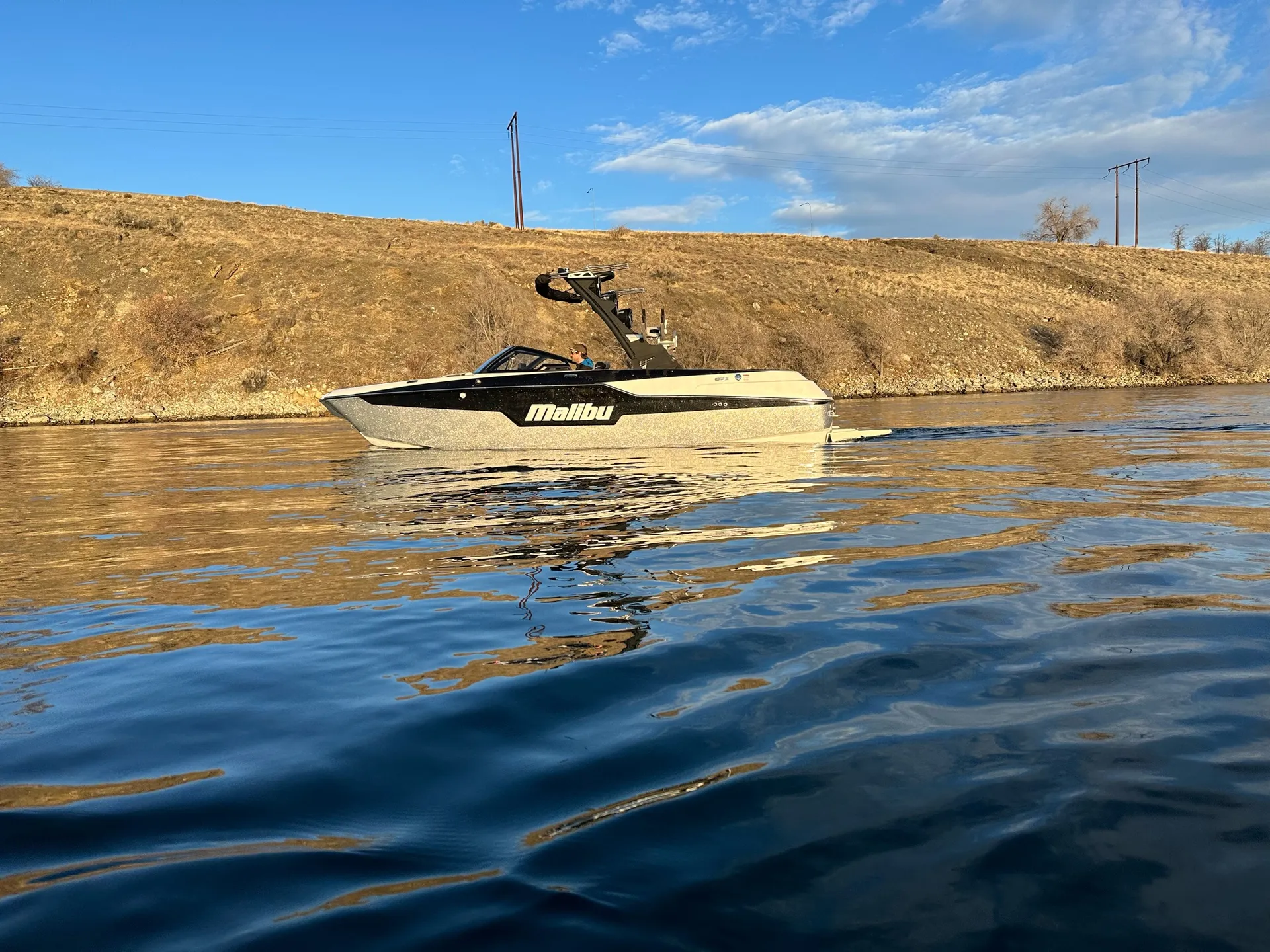 MALIBU BOATS M220 in East Wenatchee, WA — photo 9
