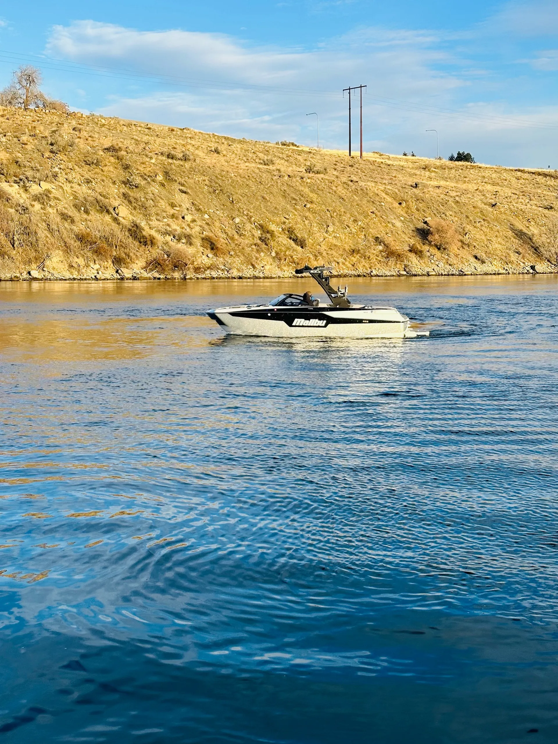 MALIBU BOATS M220 in East Wenatchee, WA — photo 7