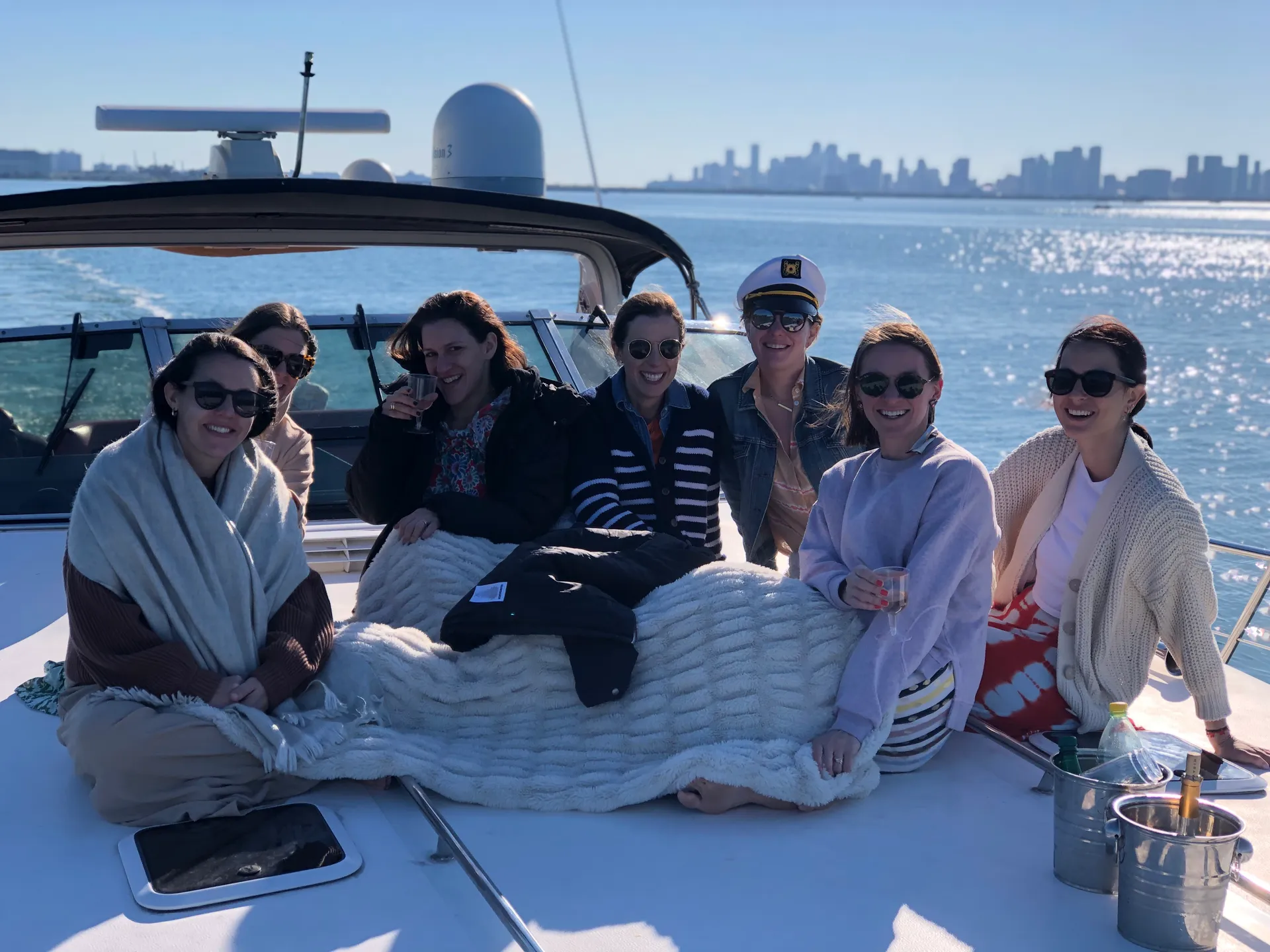 MIAMI BEST YATCH EXPERIENCE - LUXURY SEA RAY SUNDANCER