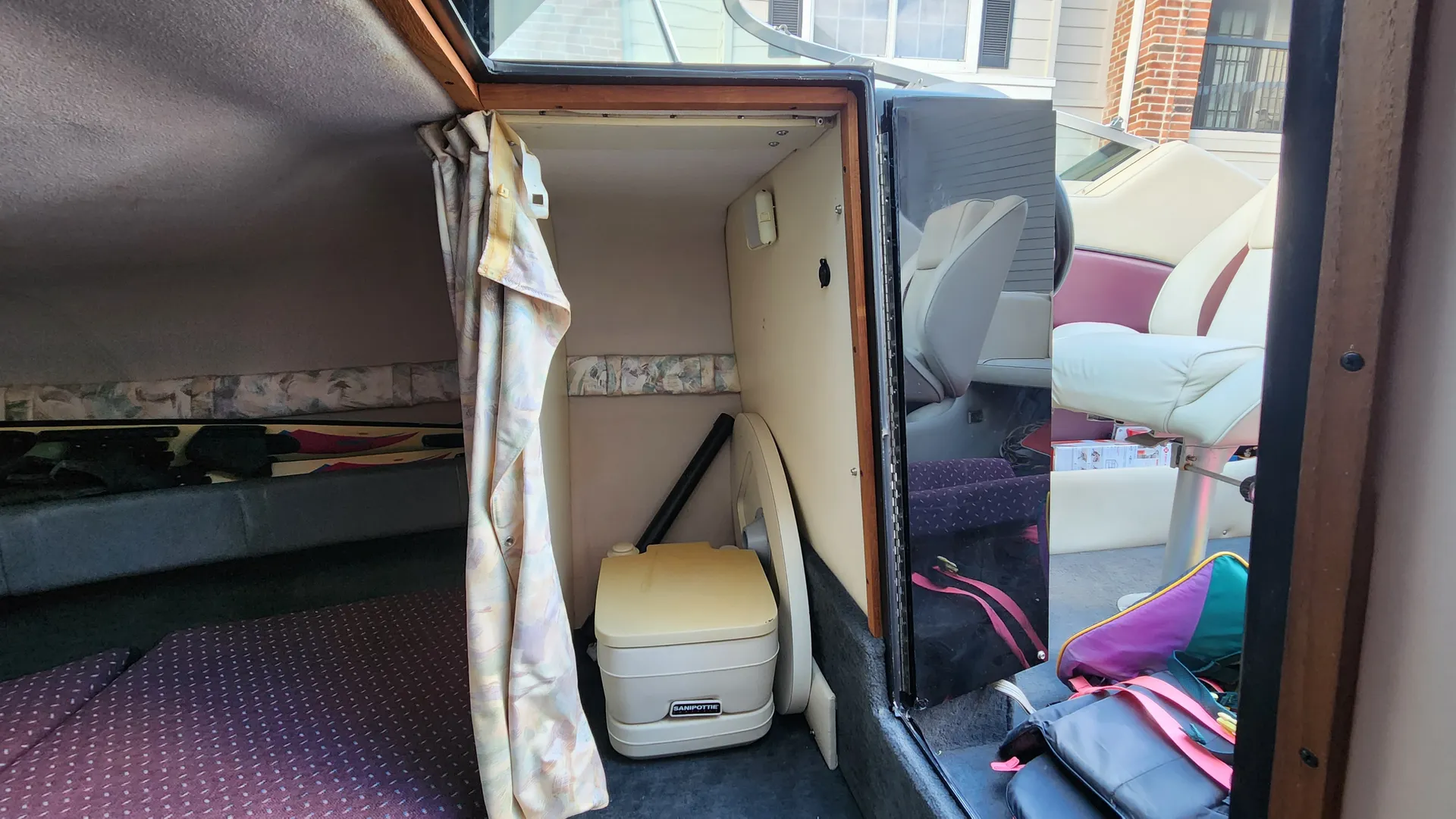 Crownline Boats 210 CCR in Seabrook, TX — photo 7