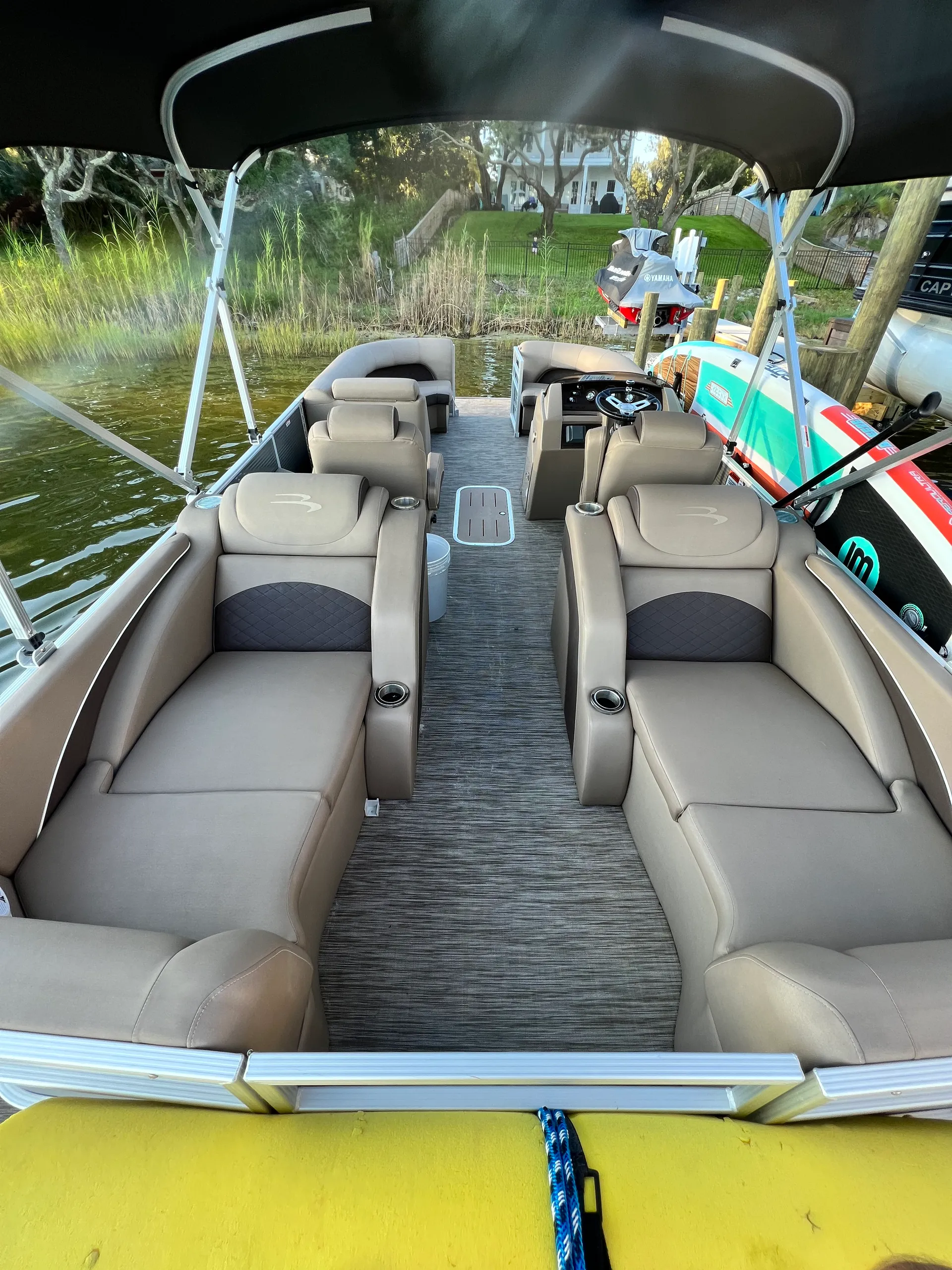 BENNINGTON MARINE 22 SSX in Destin, FL — photo 4