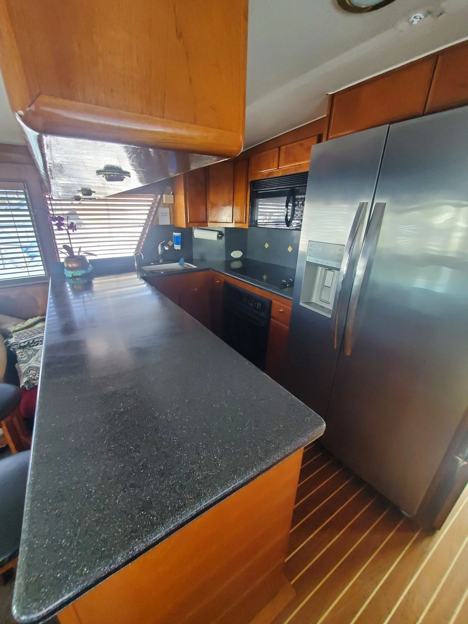 Luxury 60’ Yacht for Private Charters | Birthday, Bachelorette &amp; Corpo