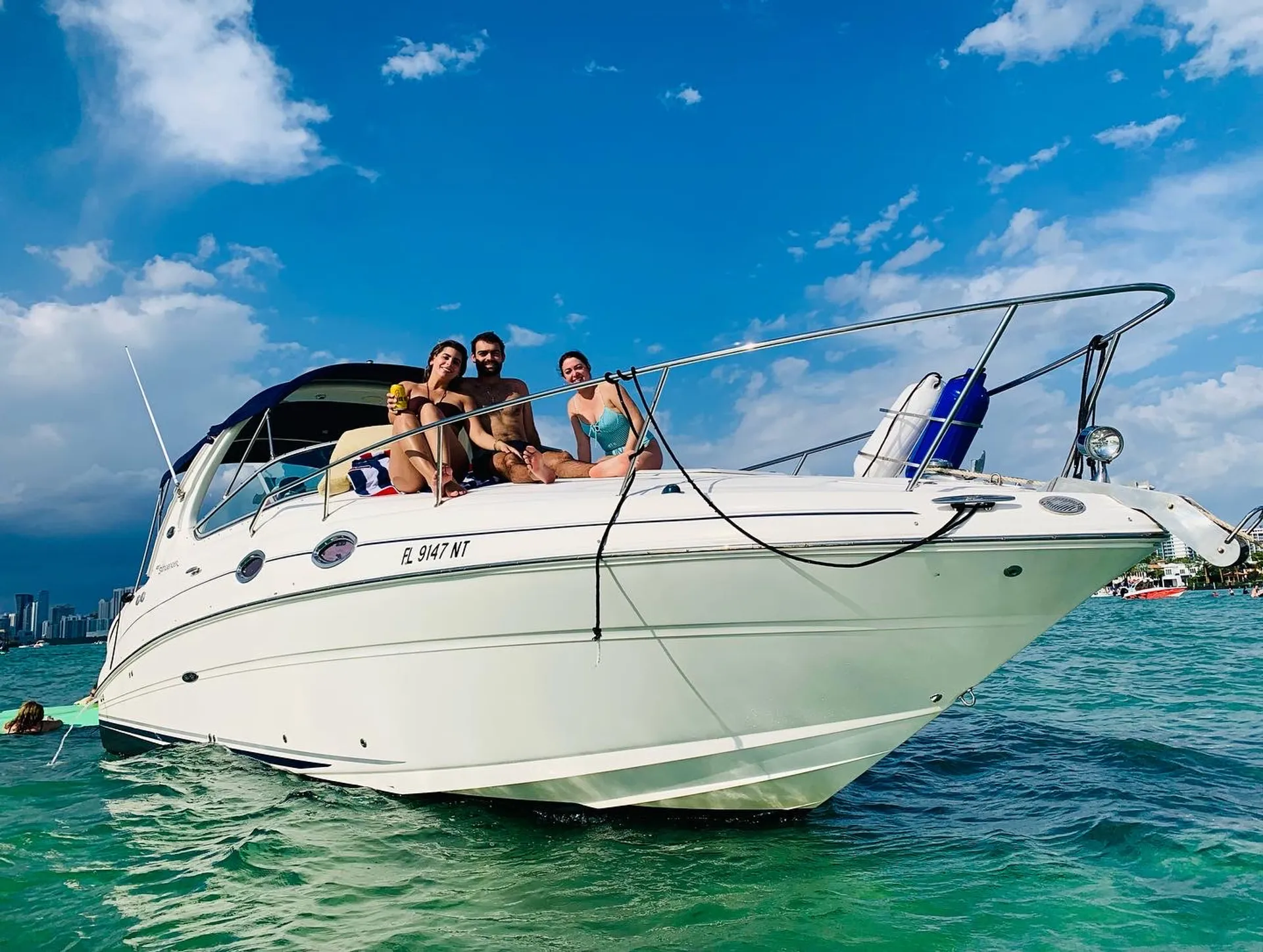 Sea Ray Boats 280 Sundancer in North Miami Beach, FL — photo 2