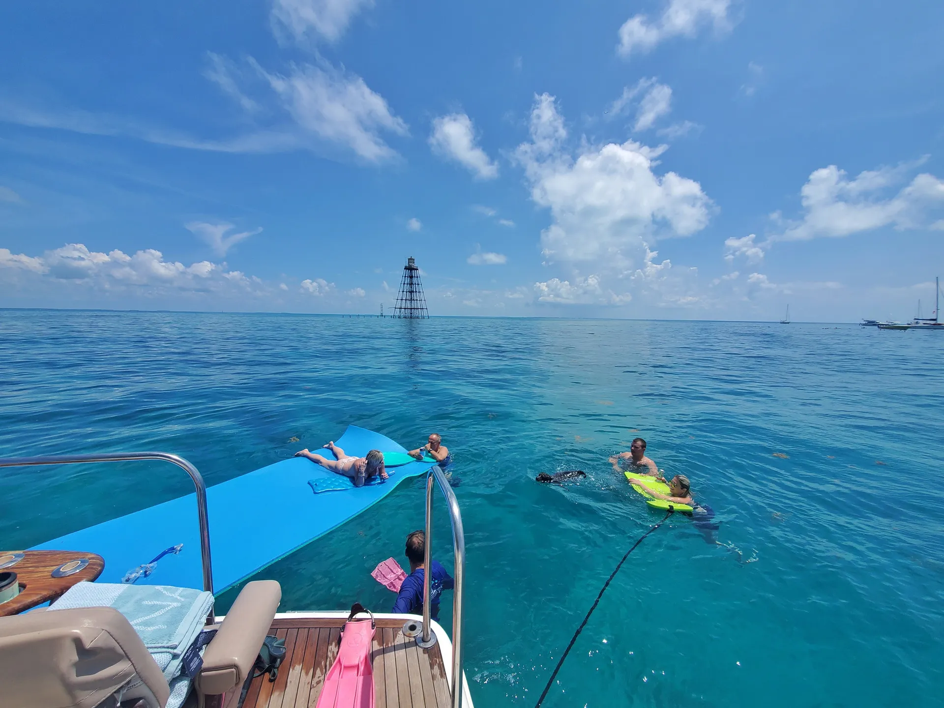 Luxurious Private Yacht Charter 