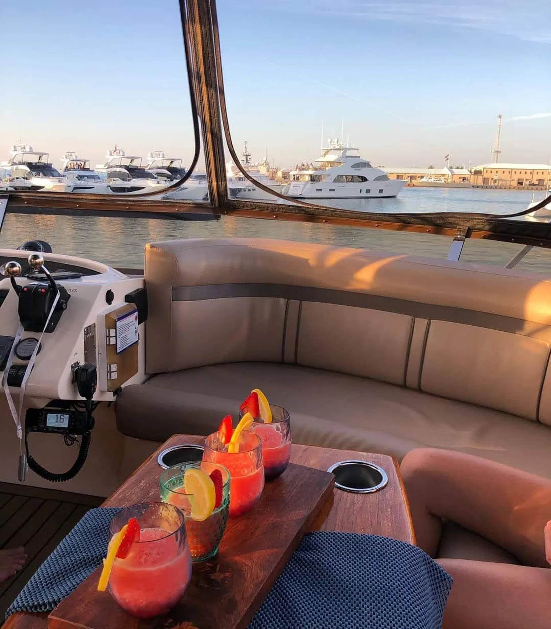 Luxurious Private Yacht Charter 