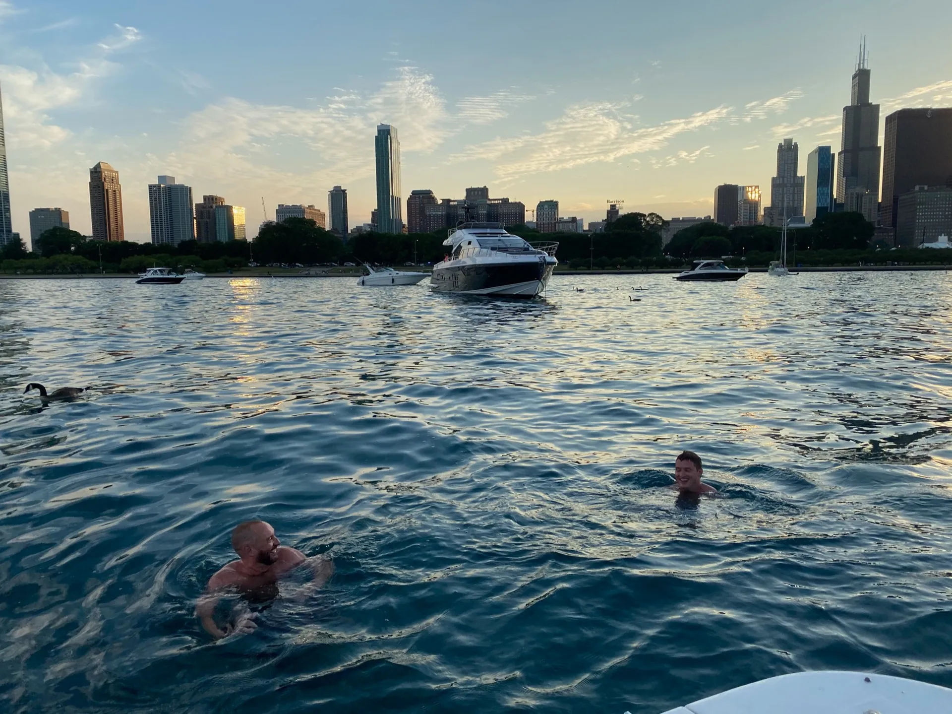 Cruisers Yachts 3375 Esprit in Chicago, IL — photo 5