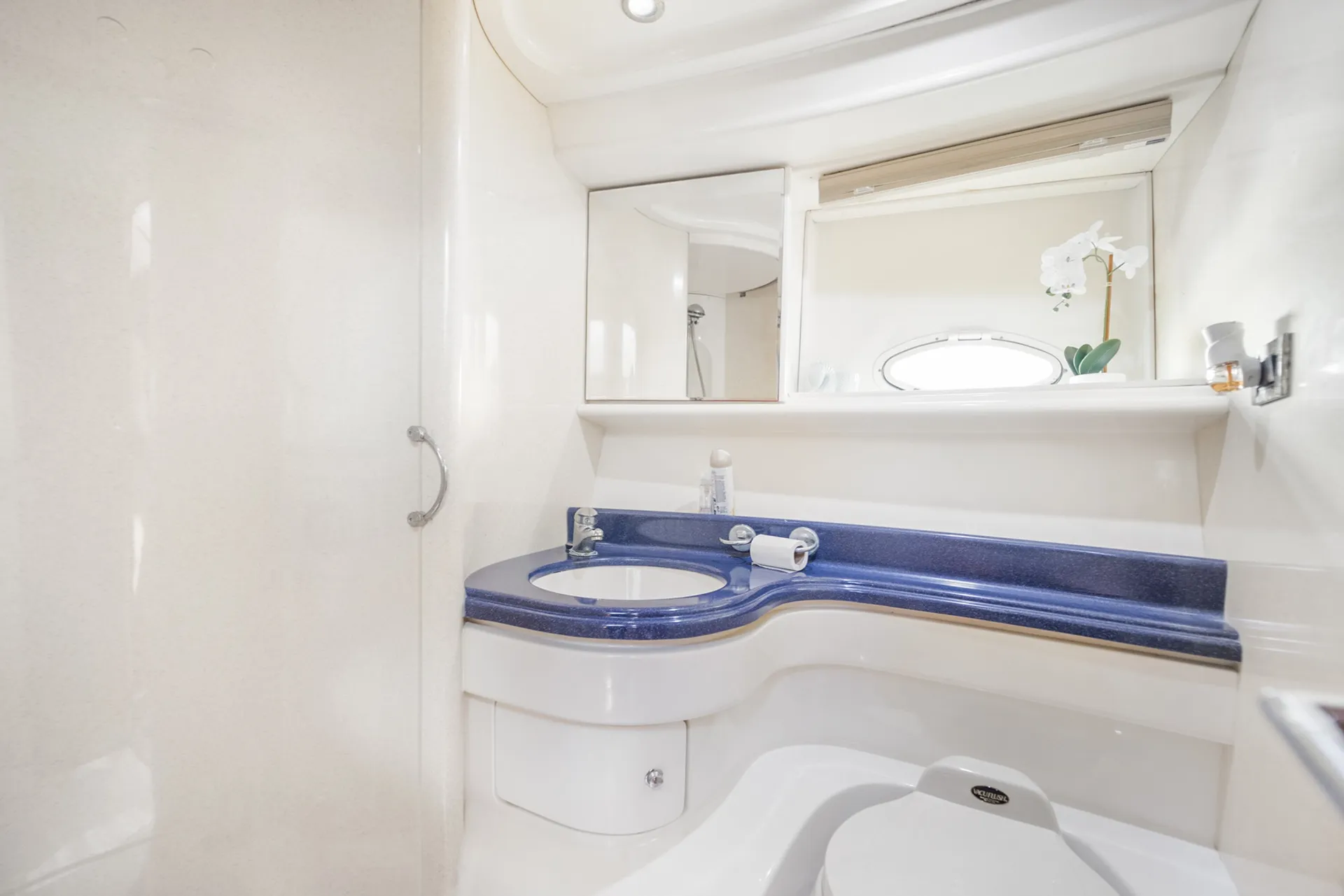 51ft Azimut Luxury Yacht – Miami Beach
