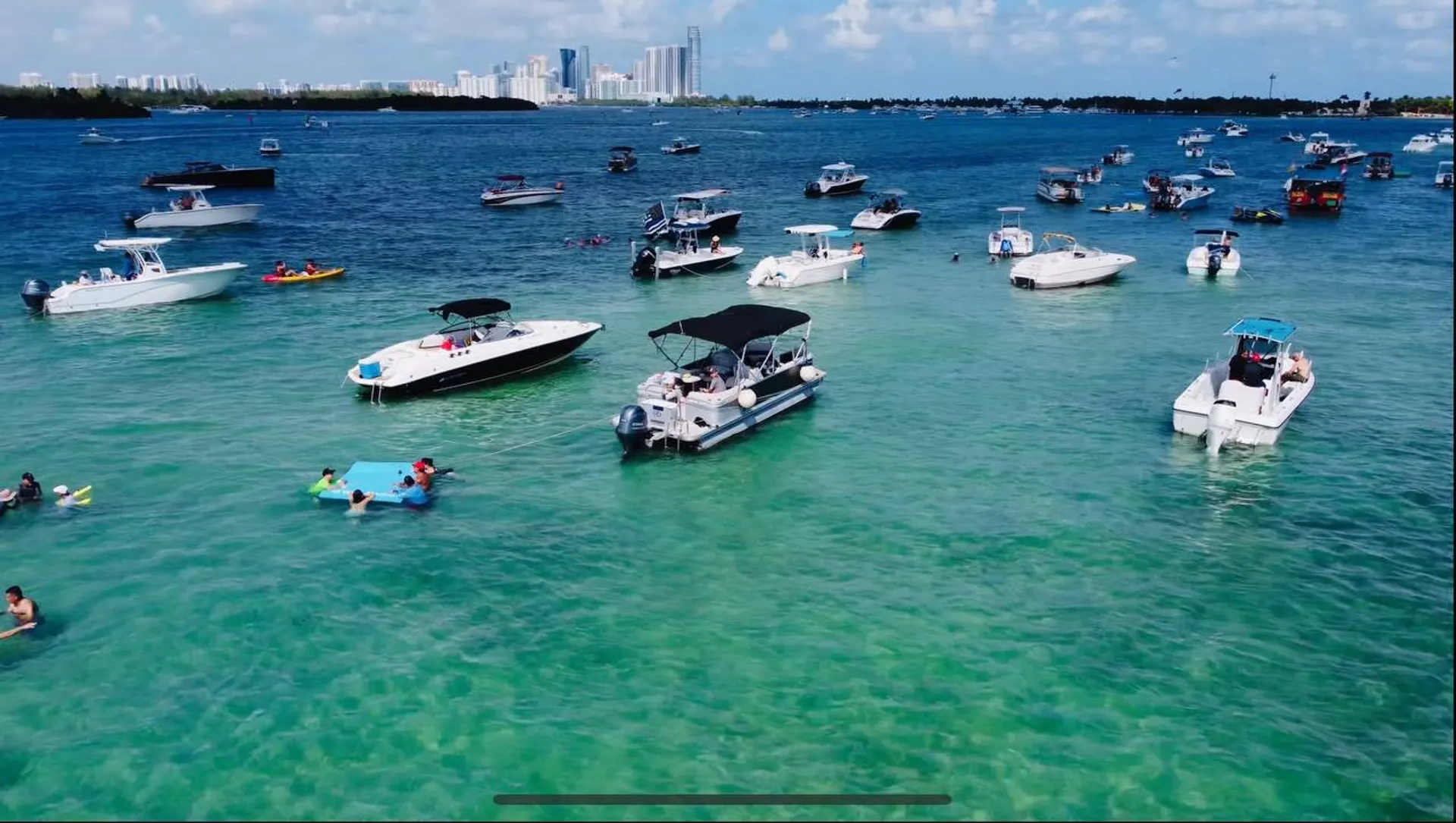 AVALON PONTOONS LS ENTERTAINER 2480ENT in Fort Lauderdale, FL — photo 7