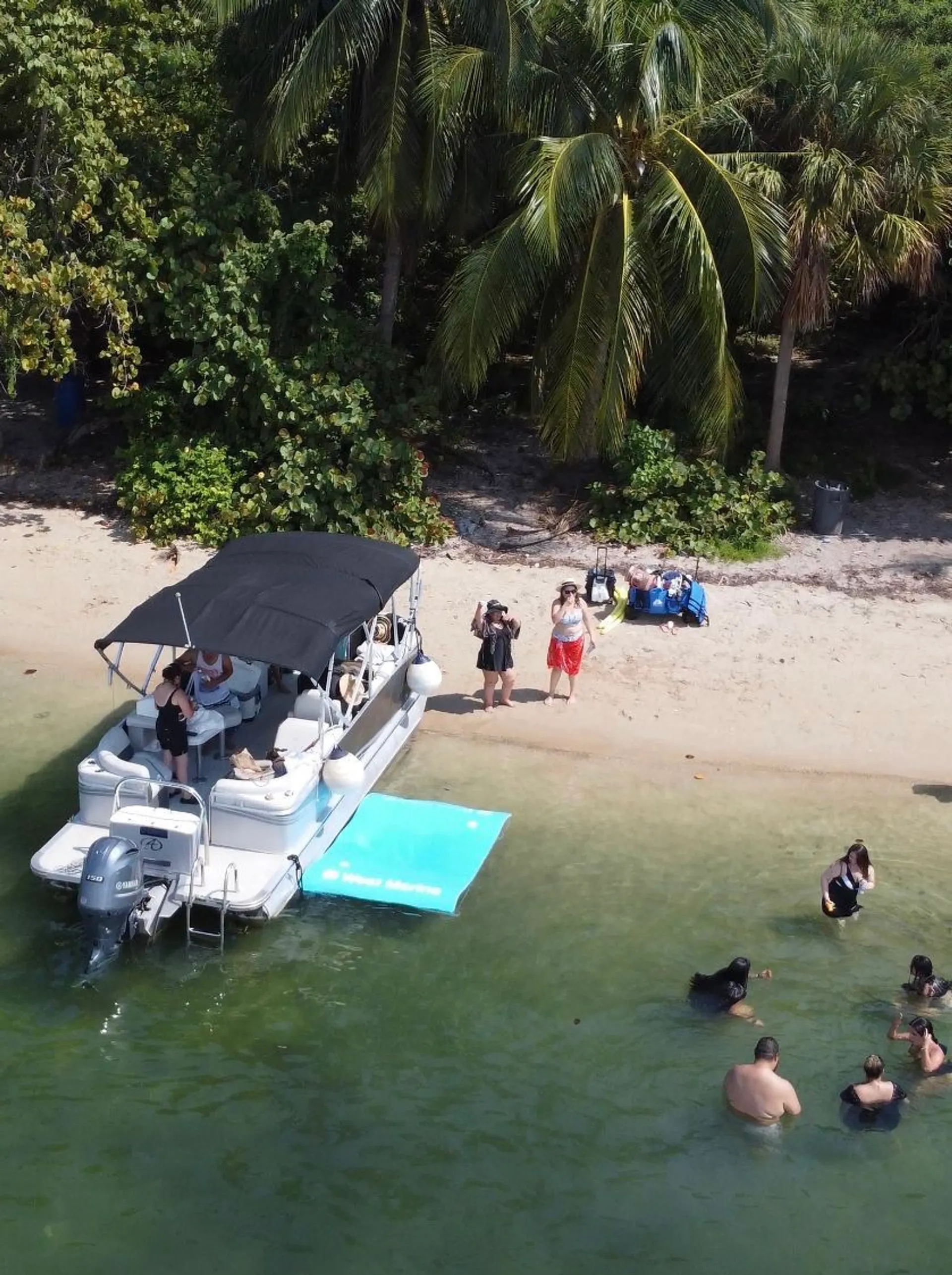 AVALON PONTOONS LS ENTERTAINER 2480ENT in Fort Lauderdale, FL — photo 9