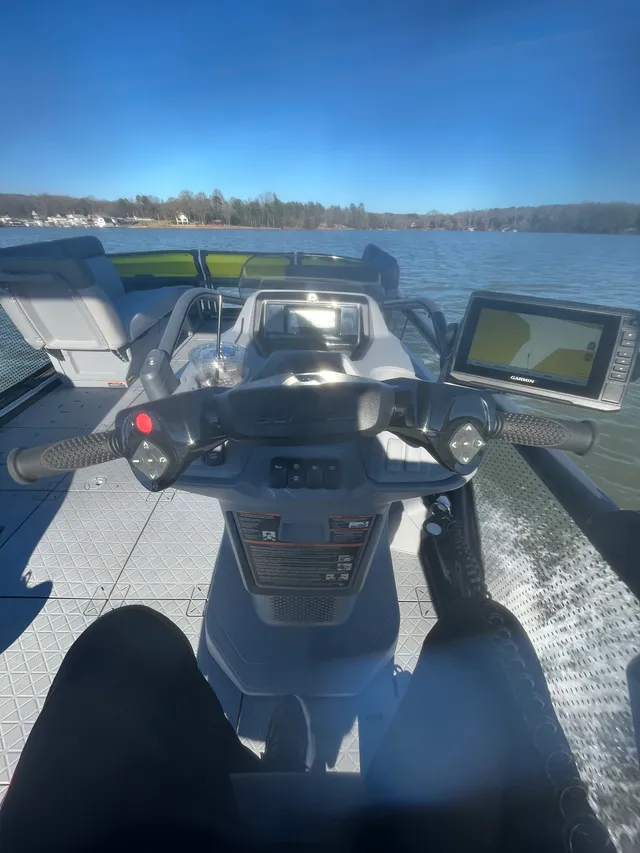 Rent a SEA-DOO pontoon in Gastonia, NC near me