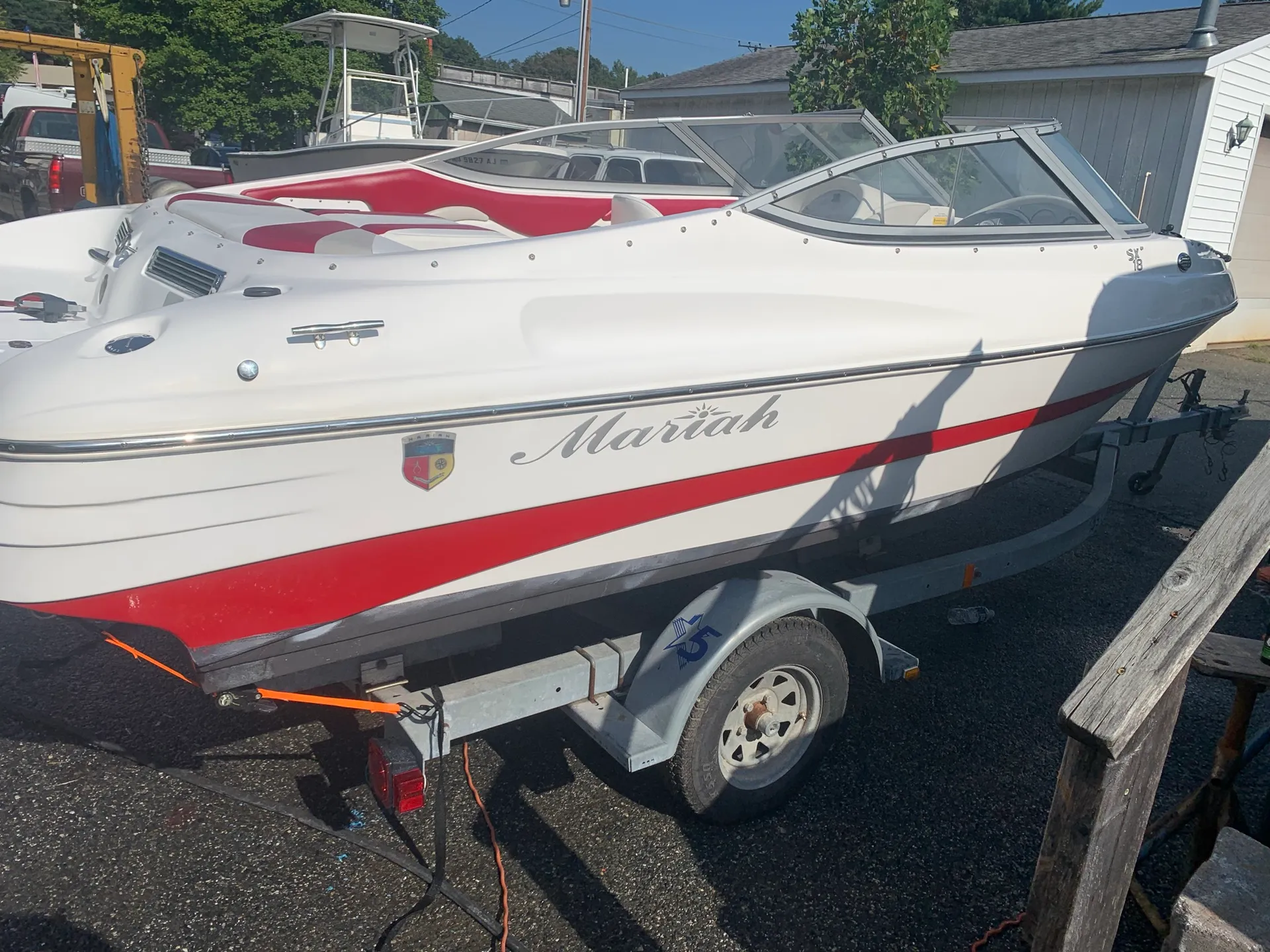 18’ Mariah Bowrider