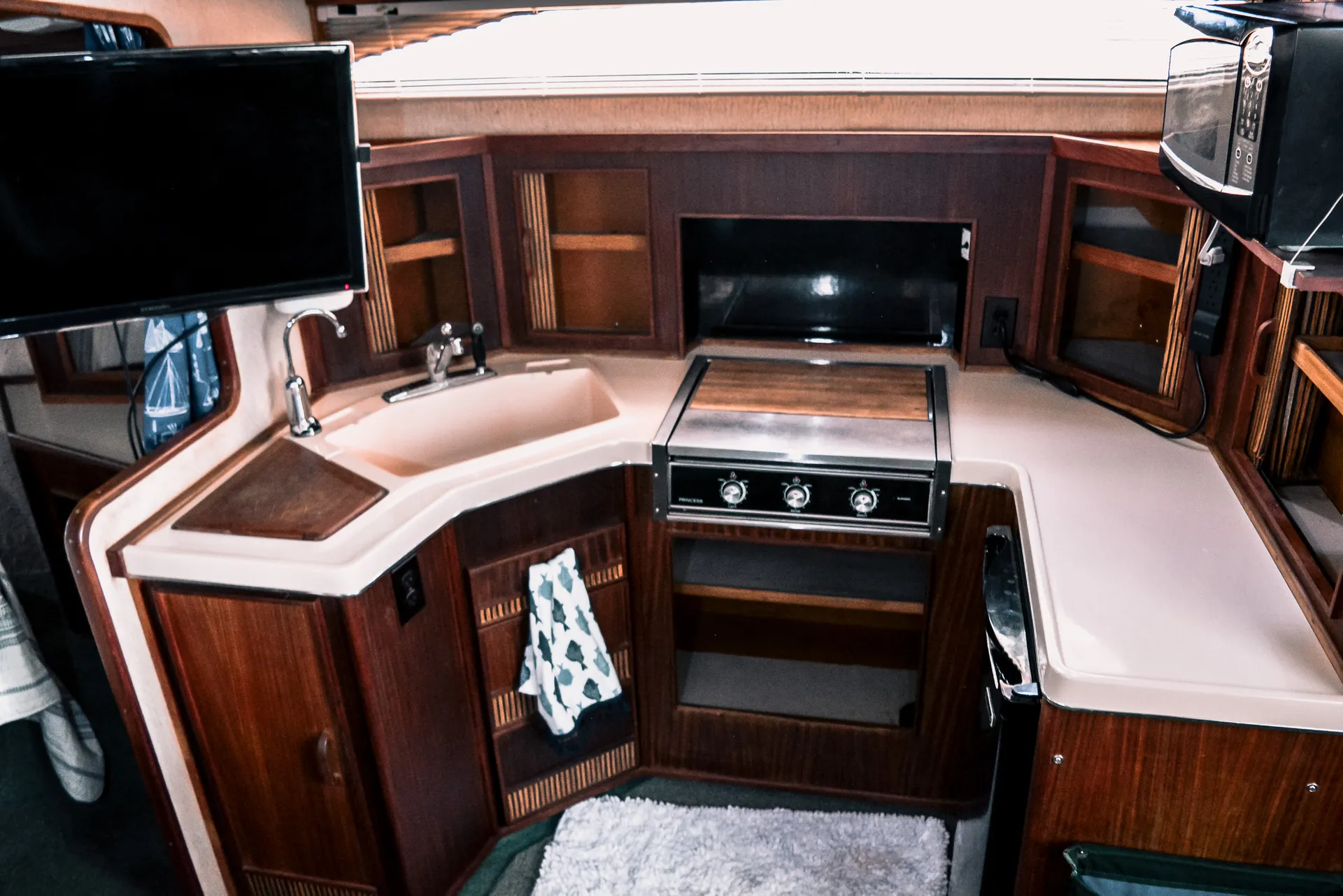 Sea Ray Boats 340 Sundancer in Austin, TX — photo 9