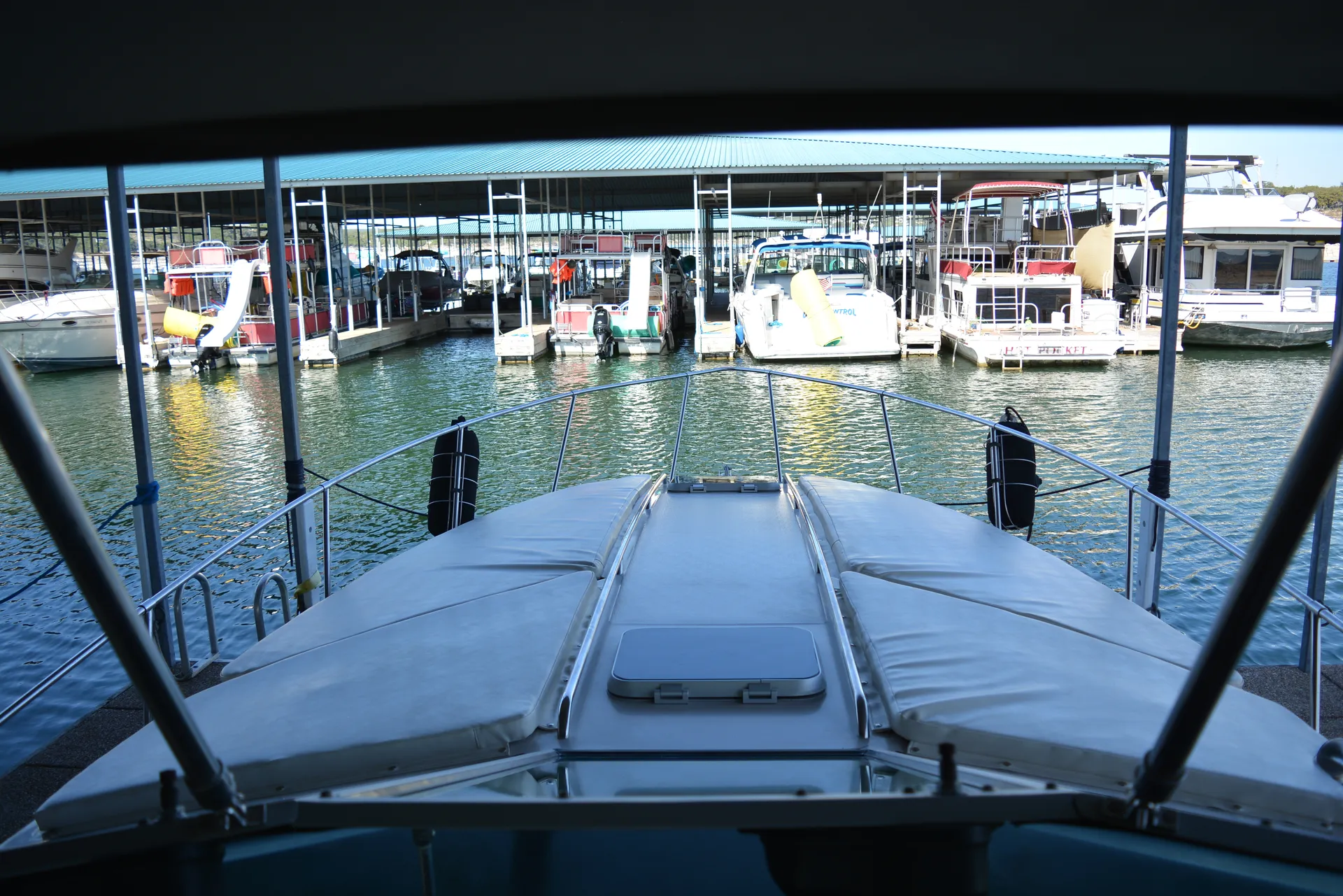 Sea Ray Boats 340 Sundancer in Austin, TX — photo 5