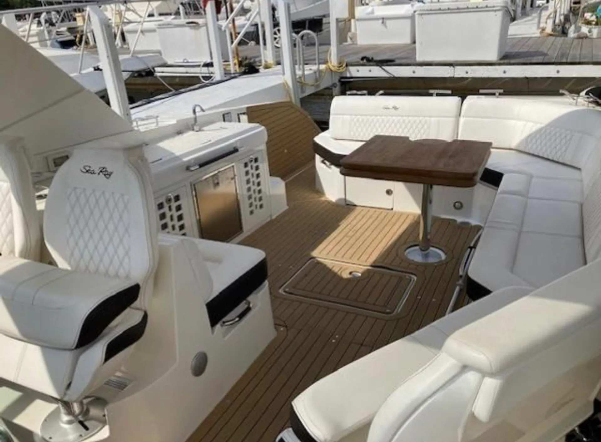 2020 Sea Ray 40' Lock Leader