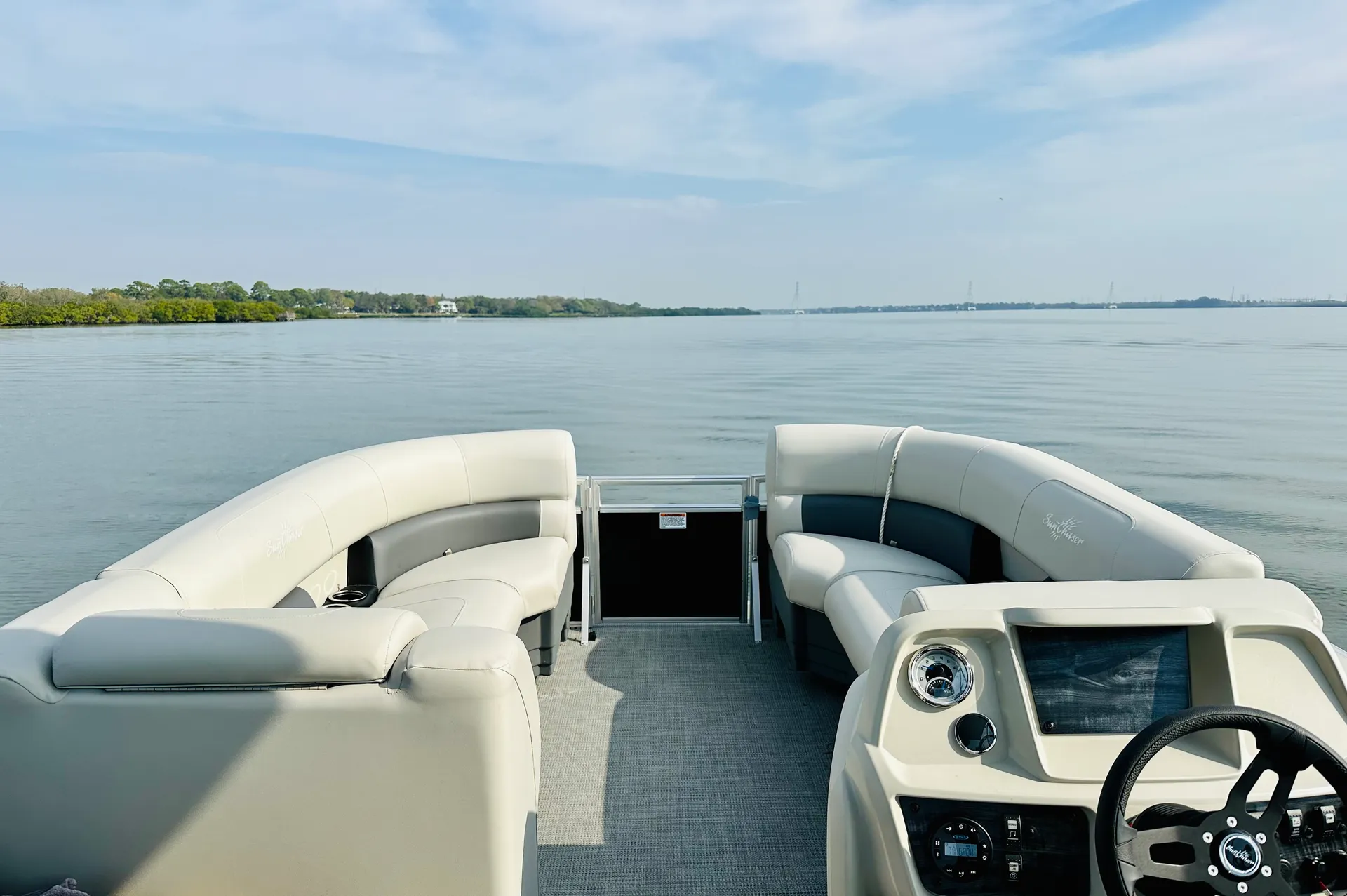 SUNCHASER VISTA 7522 LR in St. Petersburg, FL — photo 2