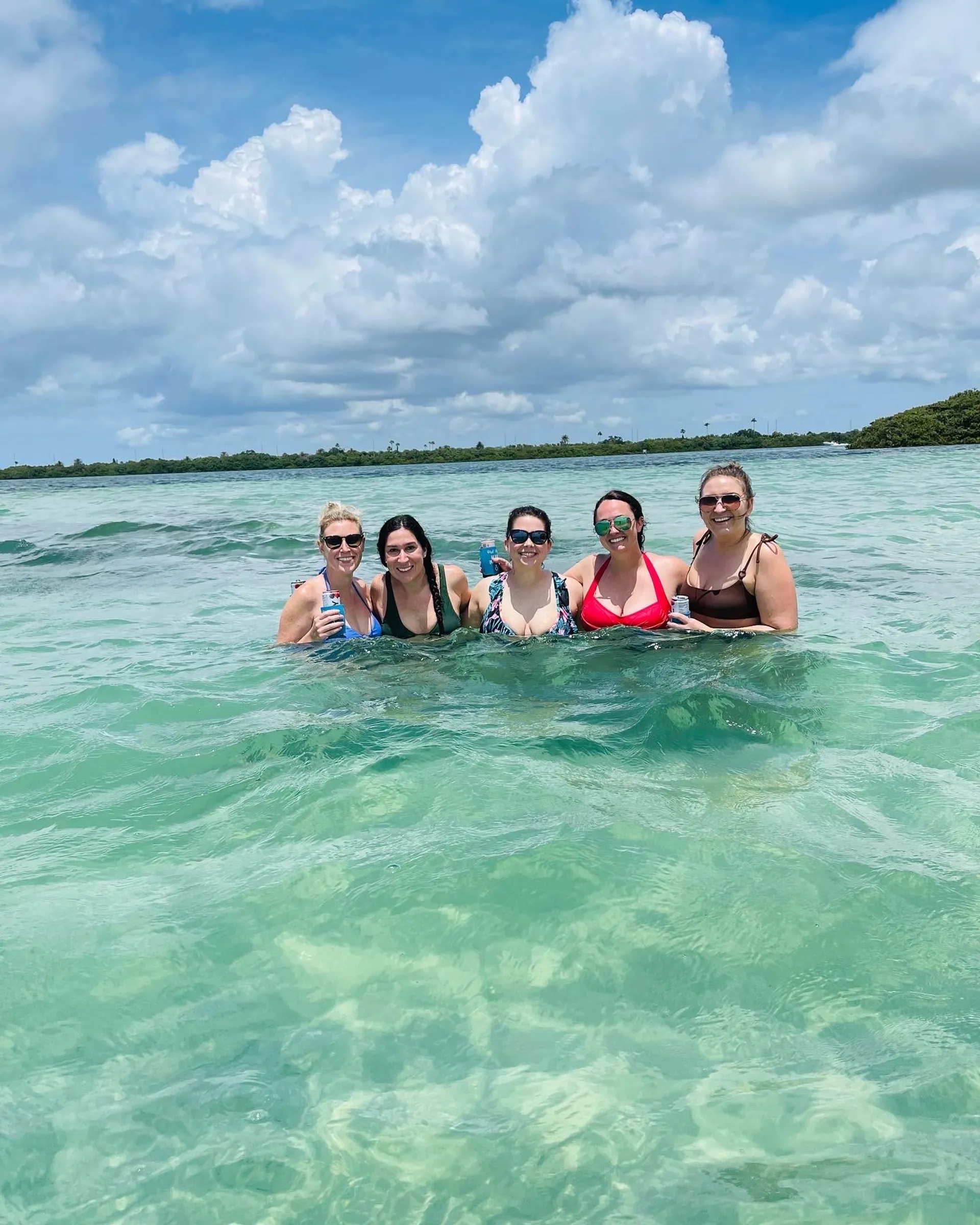 Sea Ray SPX 210 (Captain & Fuel Included) 6 passengers max