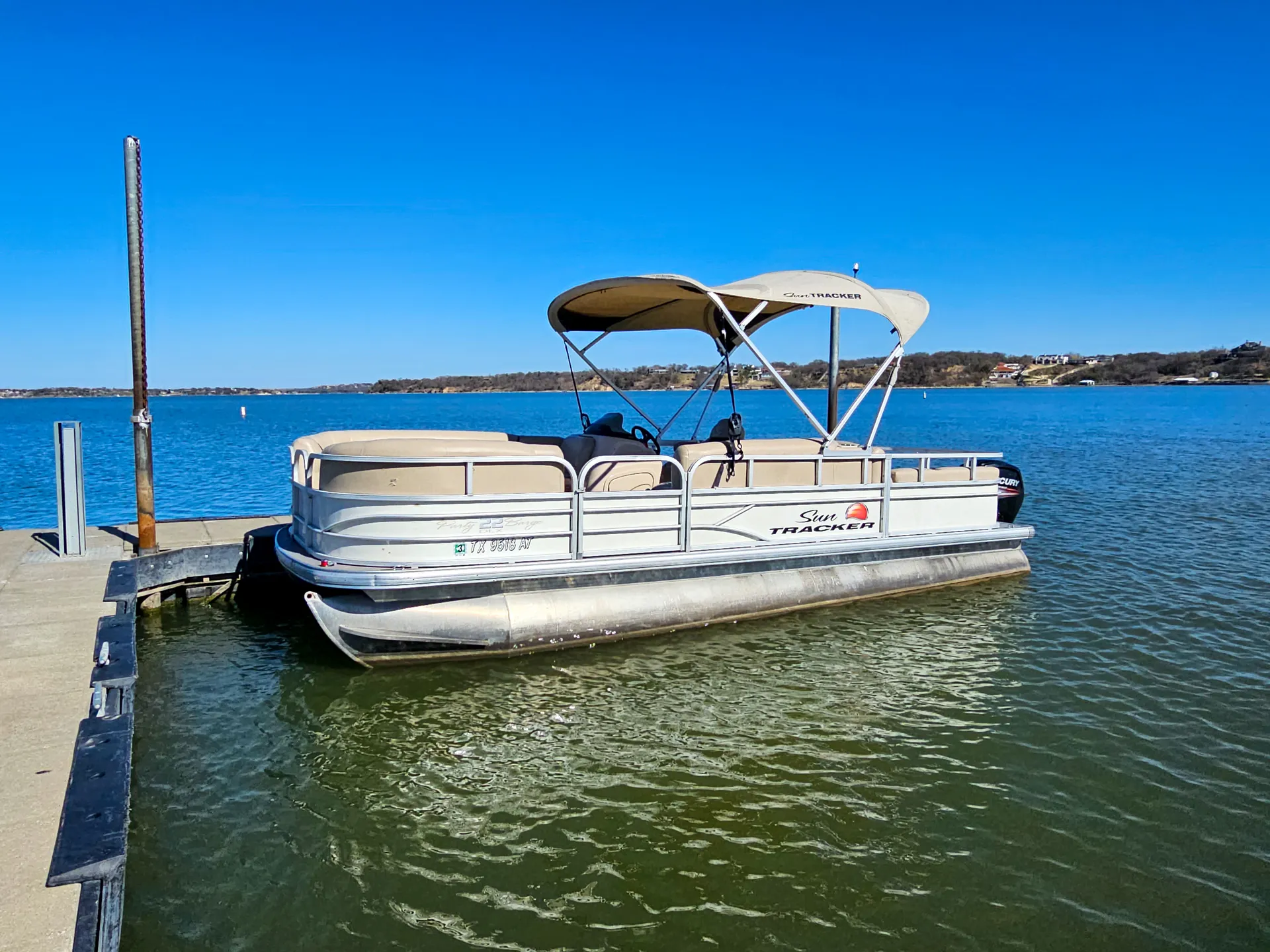 Sun Tracker by Tracker Marine Party Barge 22 XP3 w/150ELPT 4-S in Fort Worth, TX — photo 3