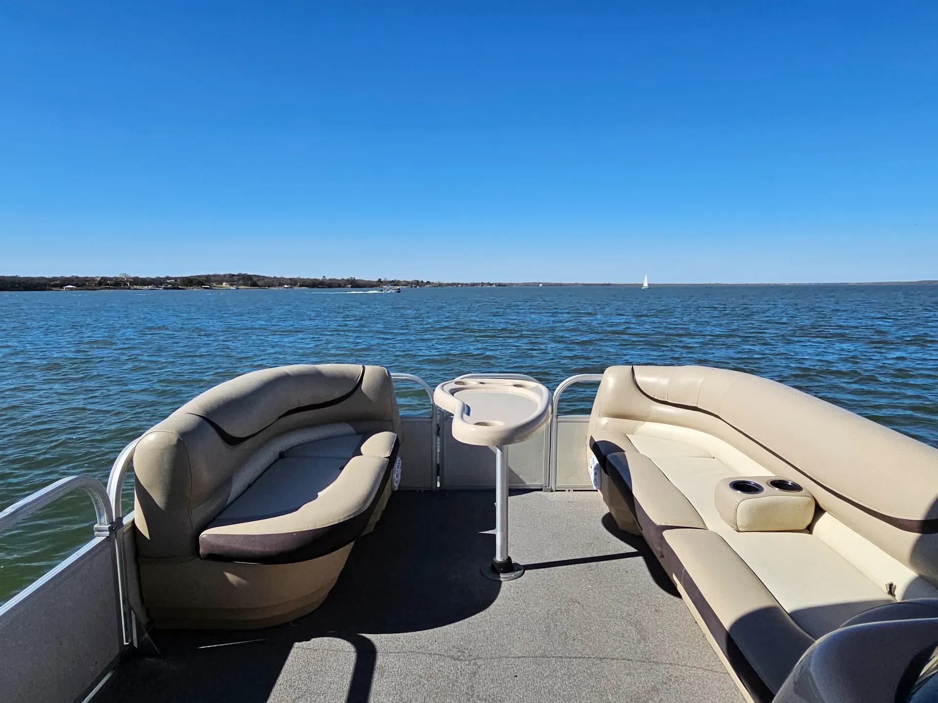 Sun Tracker by Tracker Marine Party Barge 22 XP3 w/150ELPT 4-S in Fort Worth, TX — photo 4
