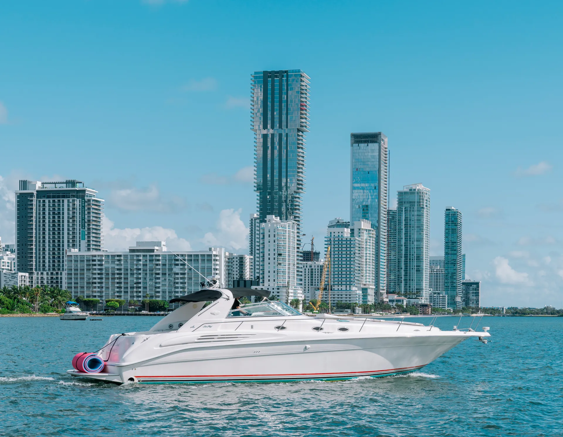 Sea Ray Boats 460 Sundancer in Miami, FL — photo 3