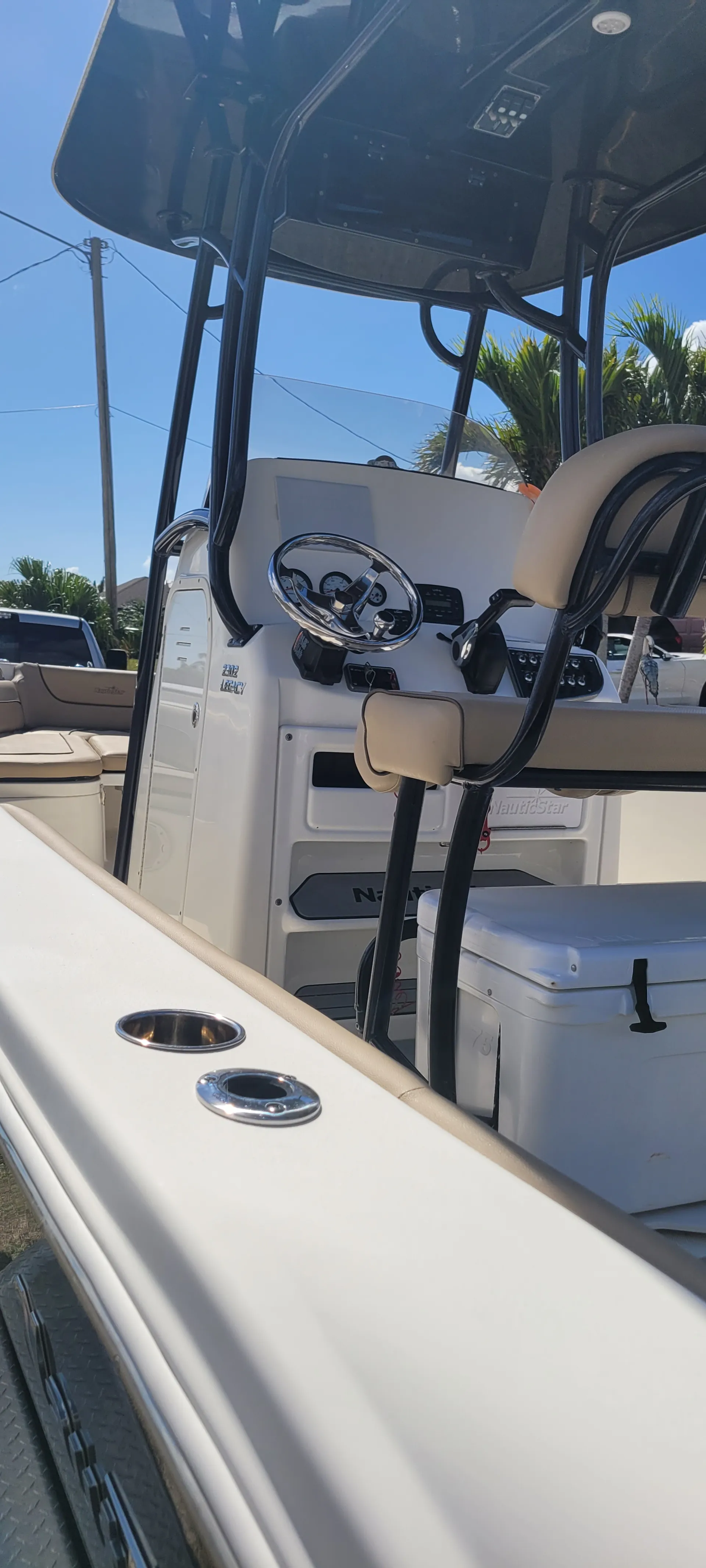 NAUTICSTAR BOATS 2302 LEGACY W/F200XB in Cape Coral, FL — photo 5