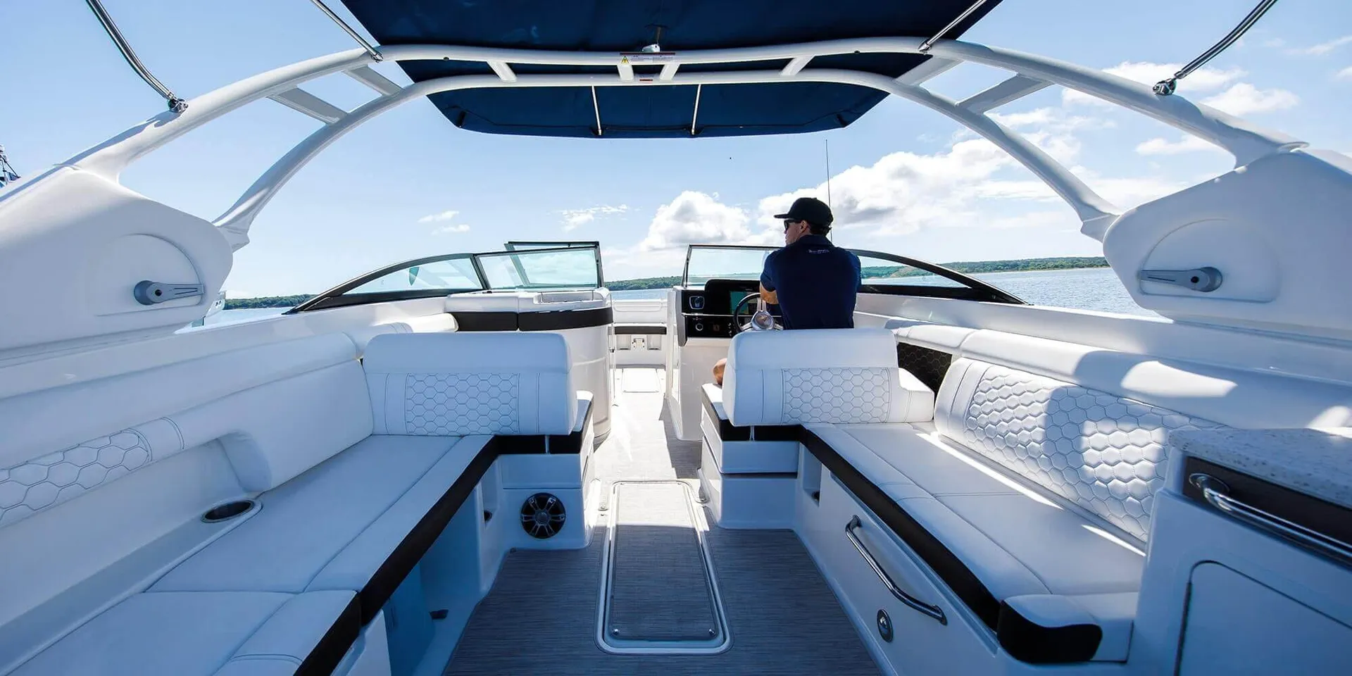 SEA RAY BOATS SDX 290 OB in Sag Harbor, NY — photo 8