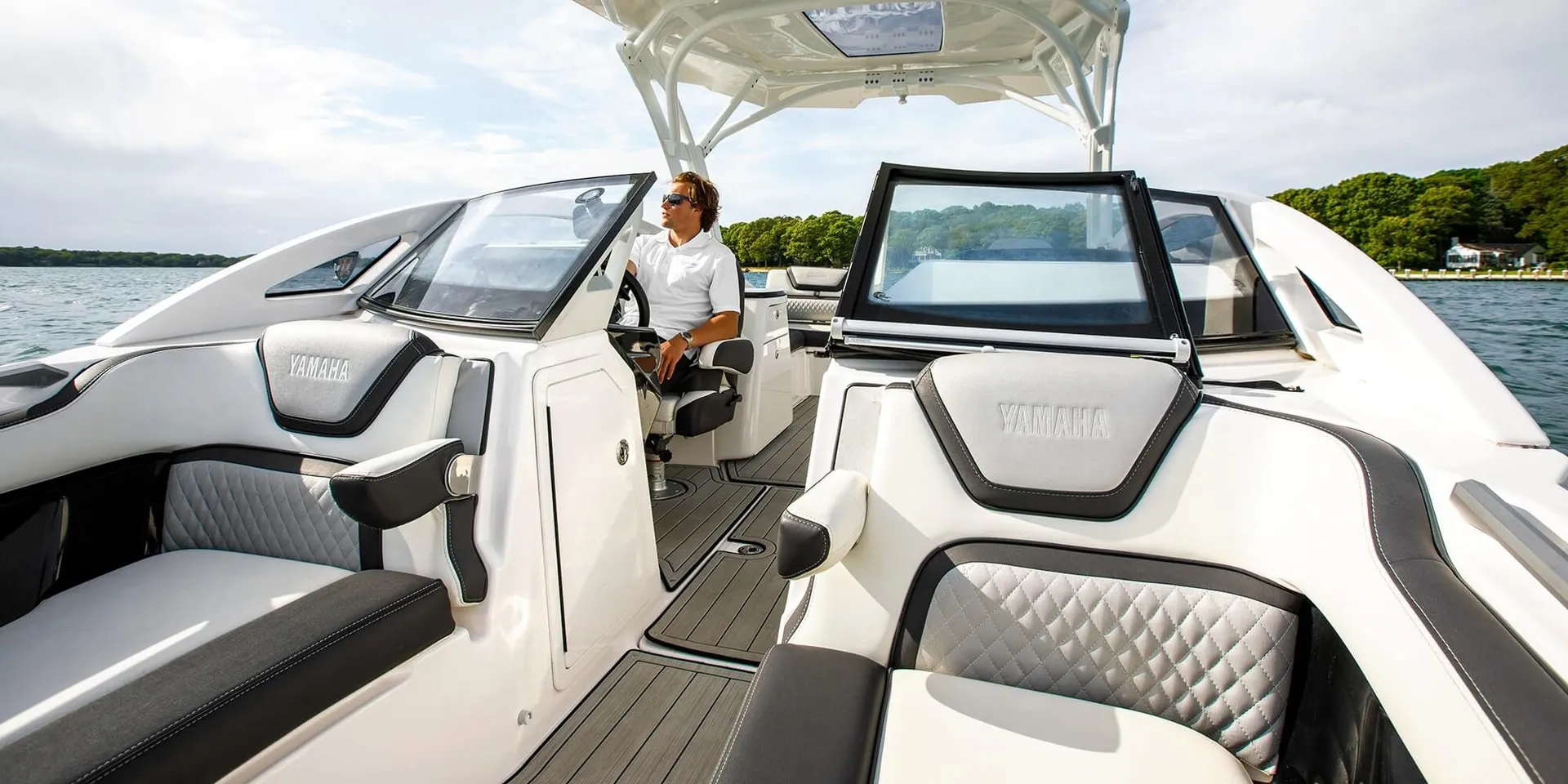 Yamaha 275SD in East Hampton, NY — photo 5