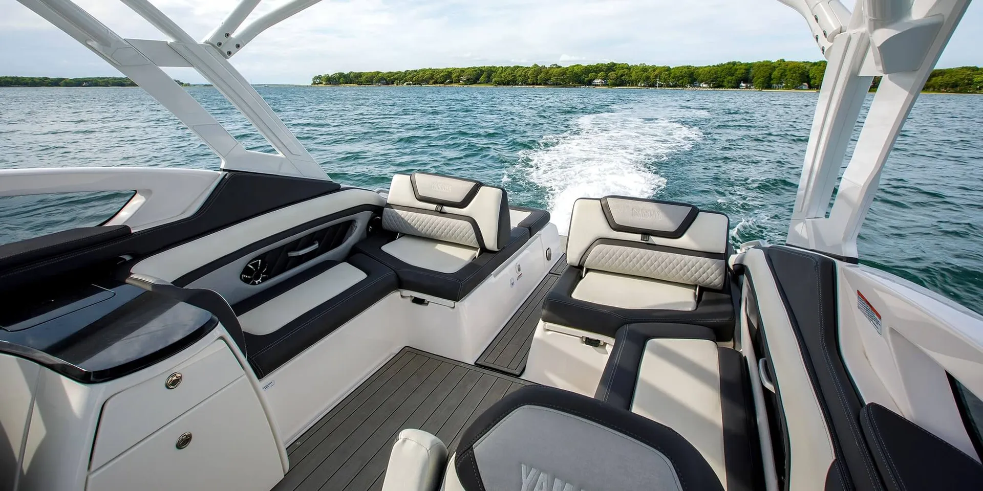 Yamaha 275SD in East Hampton, NY — photo 9