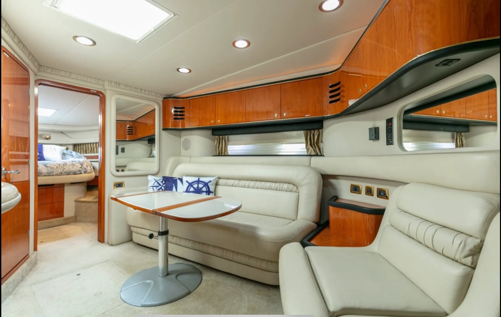 FORT LAUDERDALE'S 50’ PARTY YACHT 