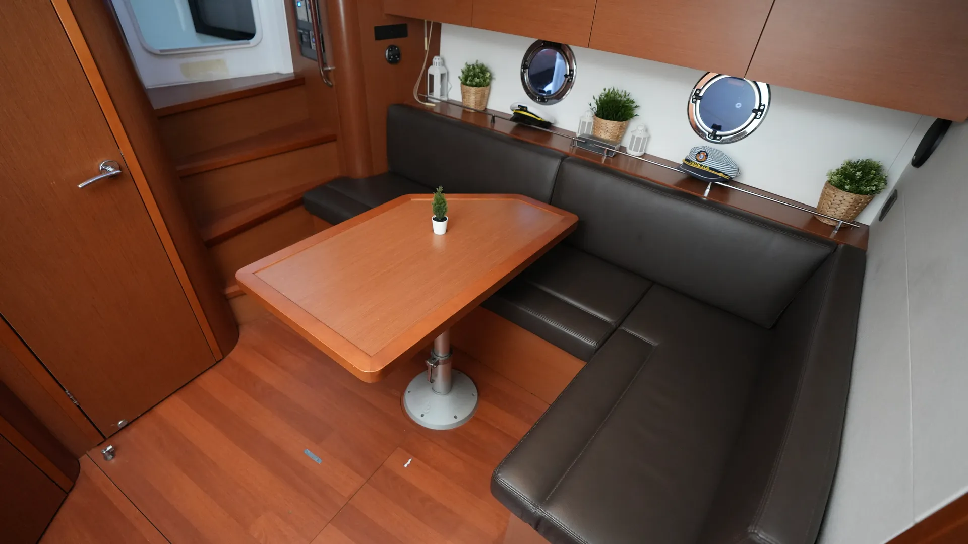 🔹New Yacht in Miami • No Extra Fees•Jet Ski and E-Foil Available⚠️
