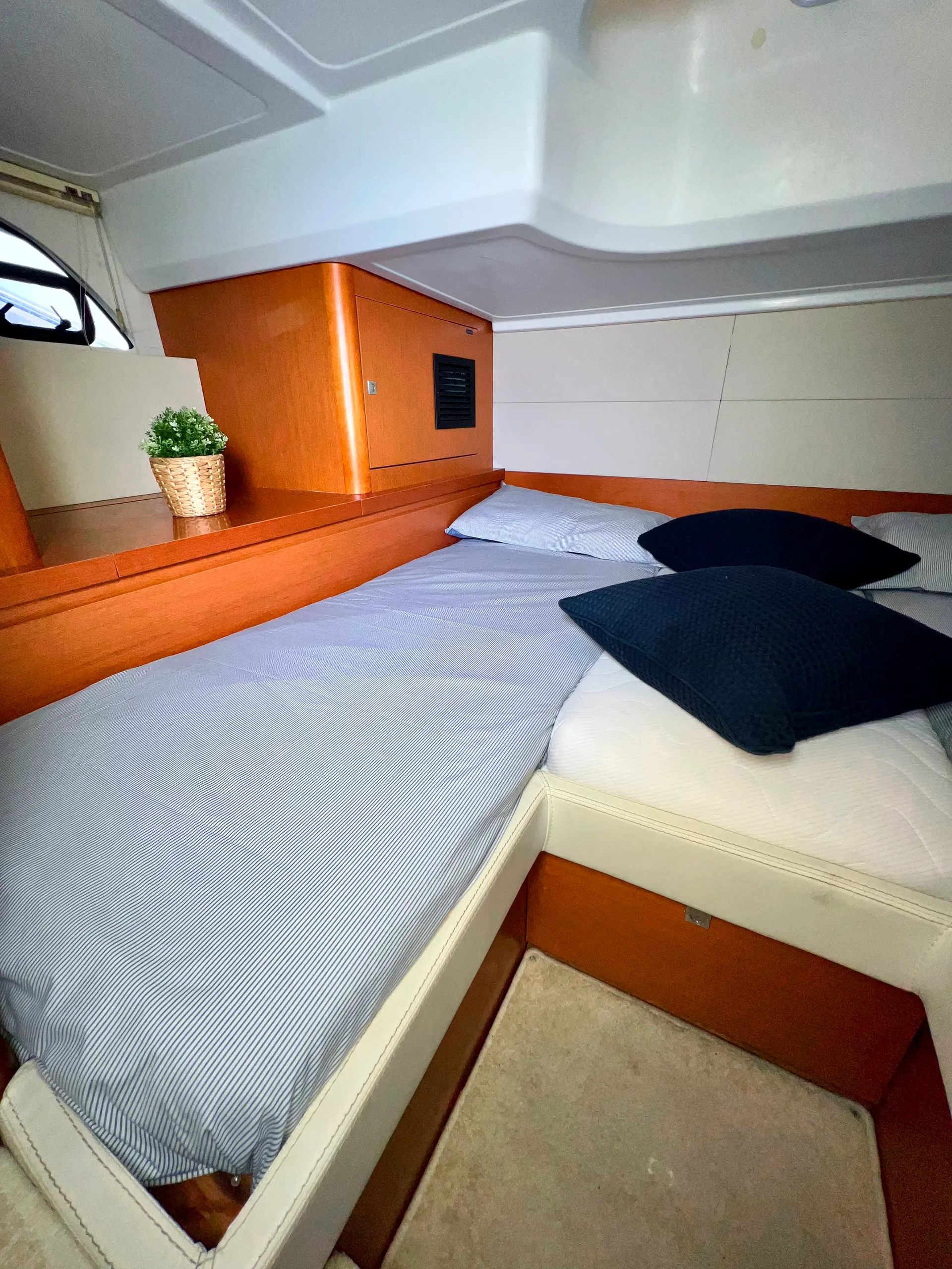 🔹New Yacht in Miami • No Extra Fees•Jet Ski and E-Foil Available⚠️