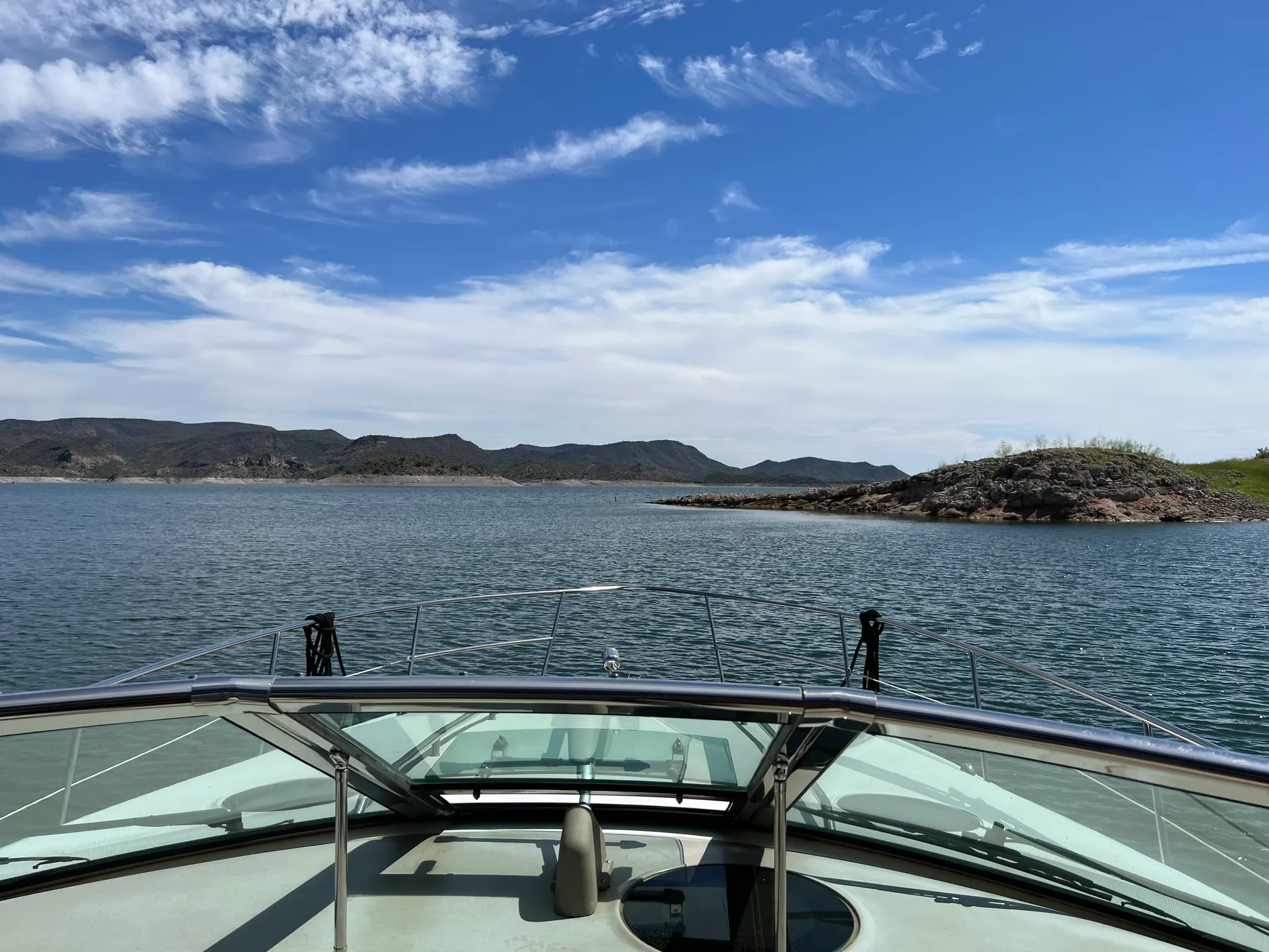 Sea Ray 360 Sundancer in Peoria, AZ — photo 2
