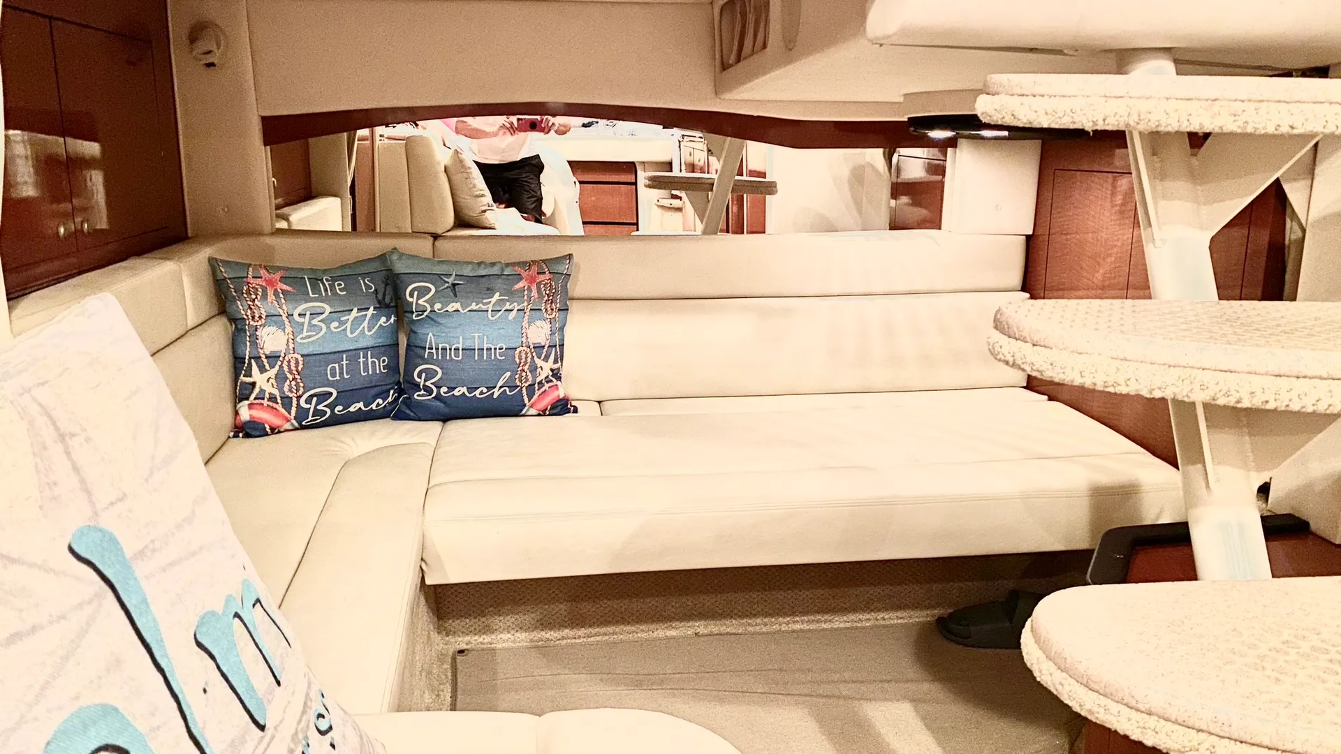 Beautiful 37' Sea Ray Sundancer Perfect for ANY Occasion!