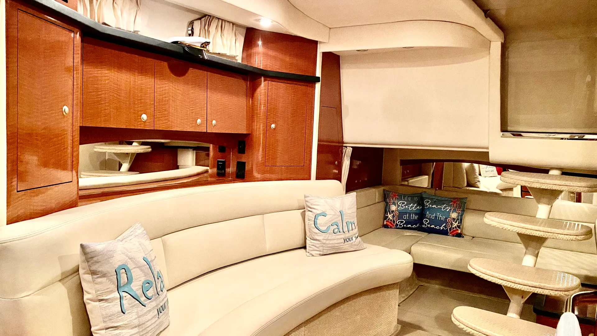 Beautiful 37' Sea Ray Sundancer Perfect for ANY Occasion!