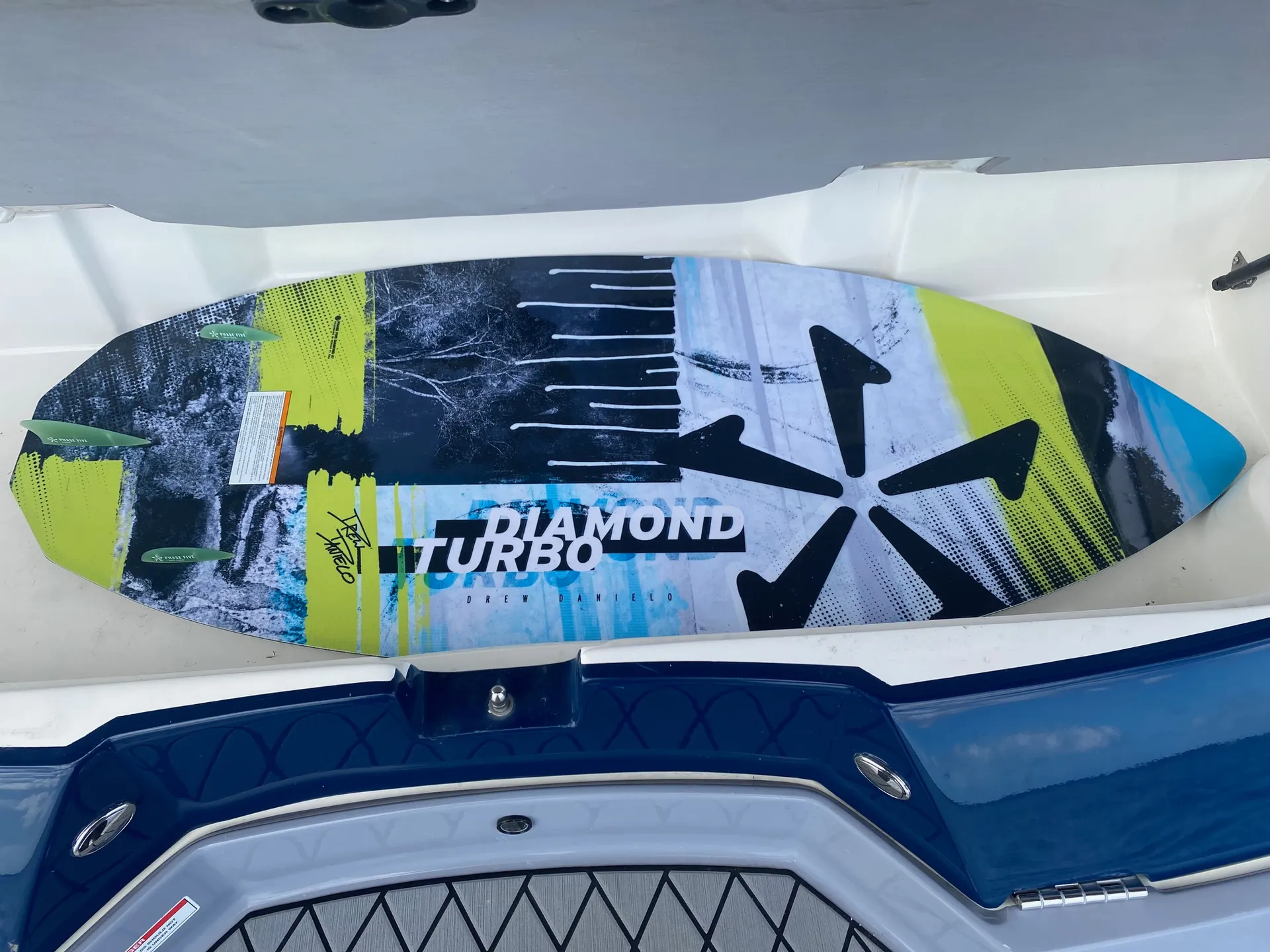 SEA RAY BOATS 230 SLX W/TRLR in Melbourne, FL — photo 9