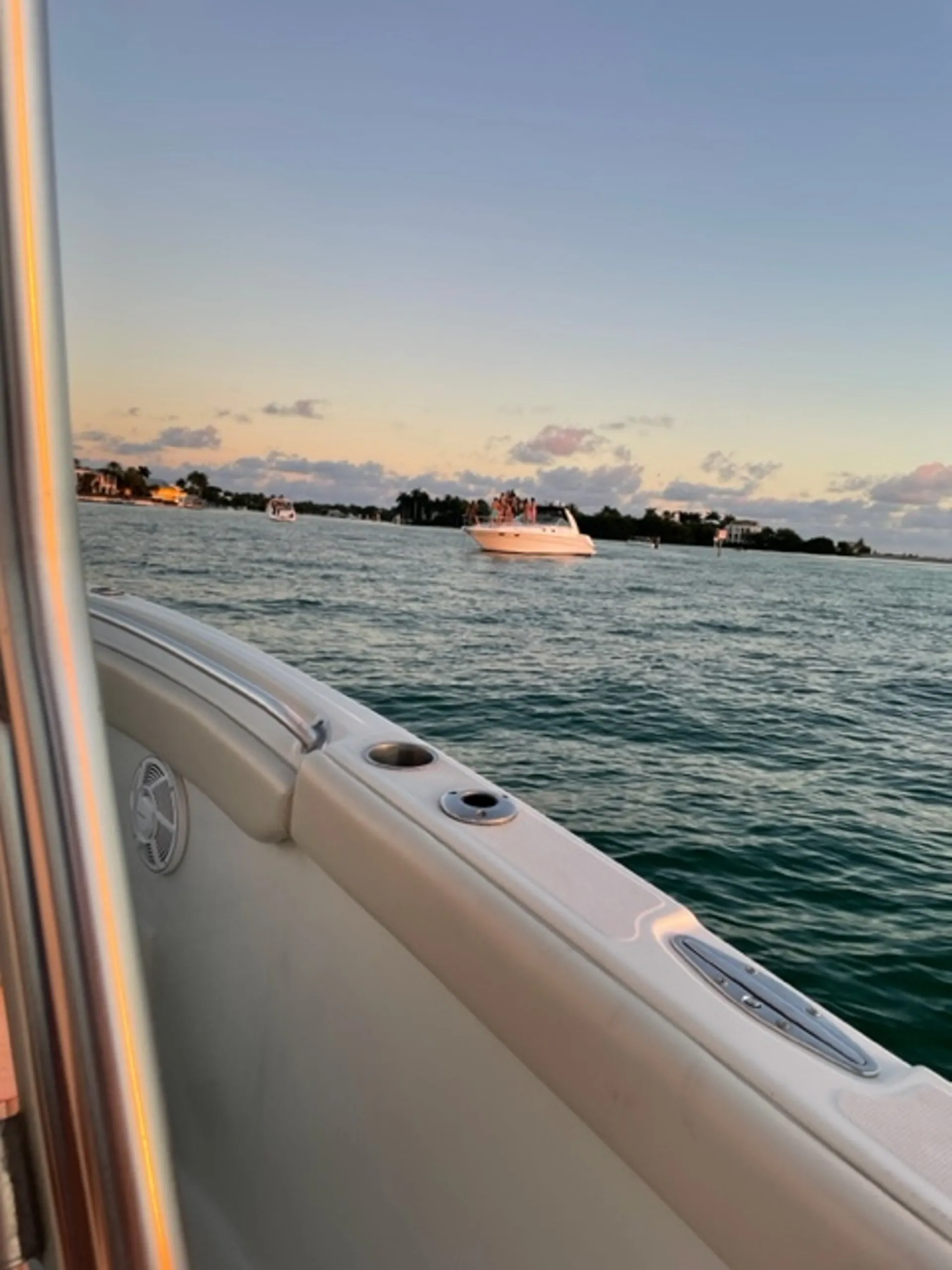 Hydrasports Boats 2200 Vector CC w/F250 TX in Coral Gables, FL — photo 8